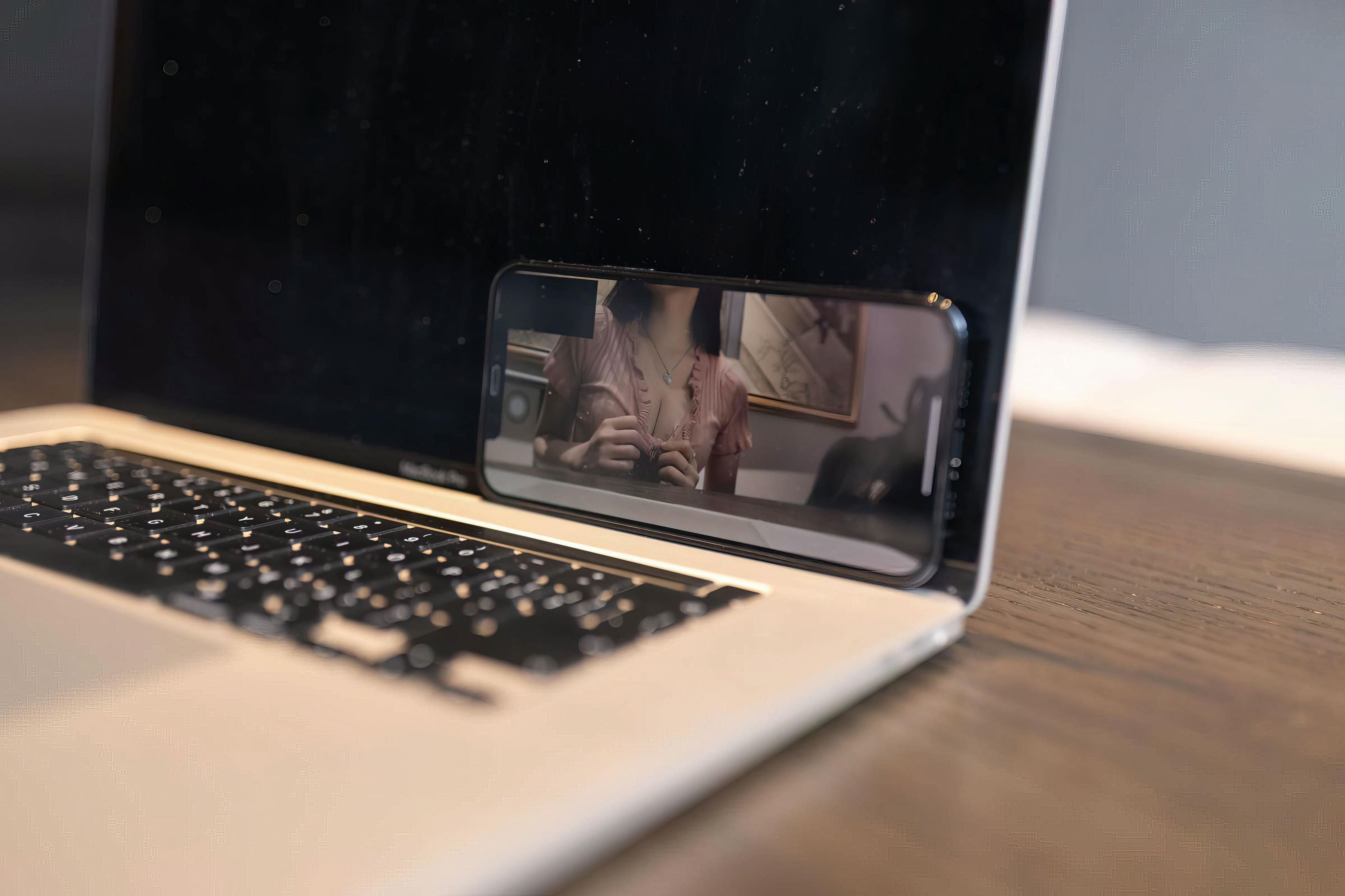 鱼子酱Fish NO.012 内购无水印 被窥视的秘密 [145P863MB]_第1集