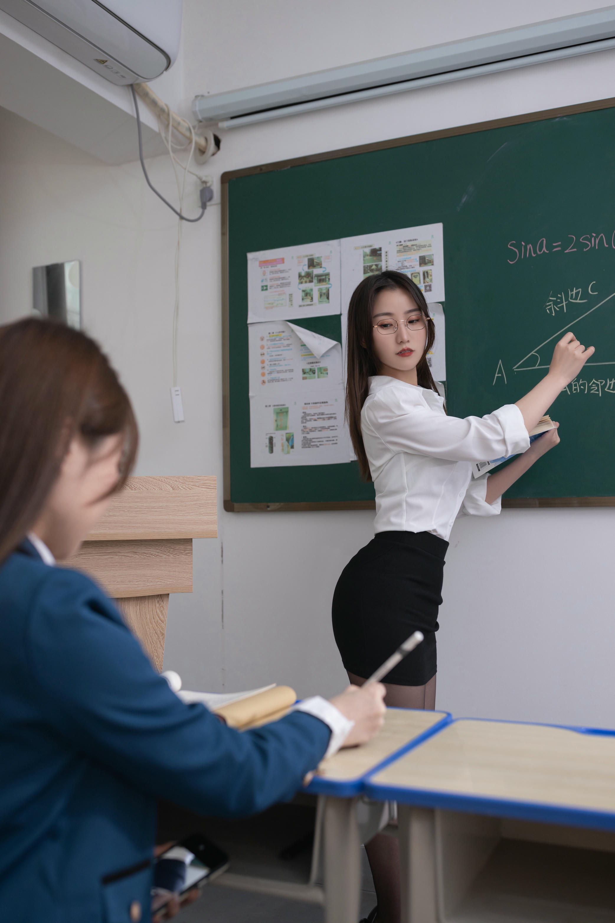 鱼子酱Fish NO.016 内购无水印 侘びの教室  [128P 1.54GB]_第1集