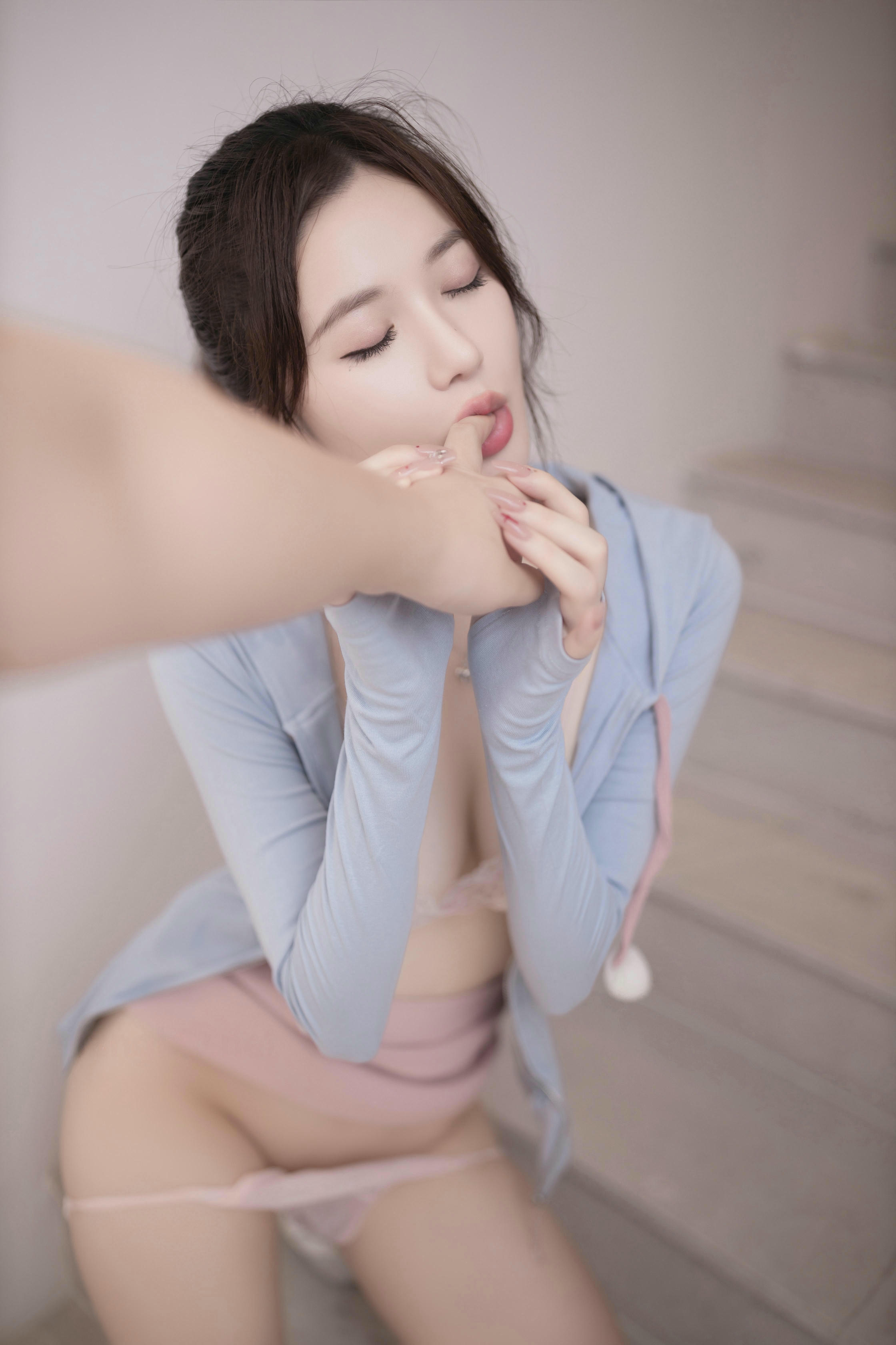 鱼子酱Fish NO.021 内购无水印 等下班的人 [130P654MB]_第3集