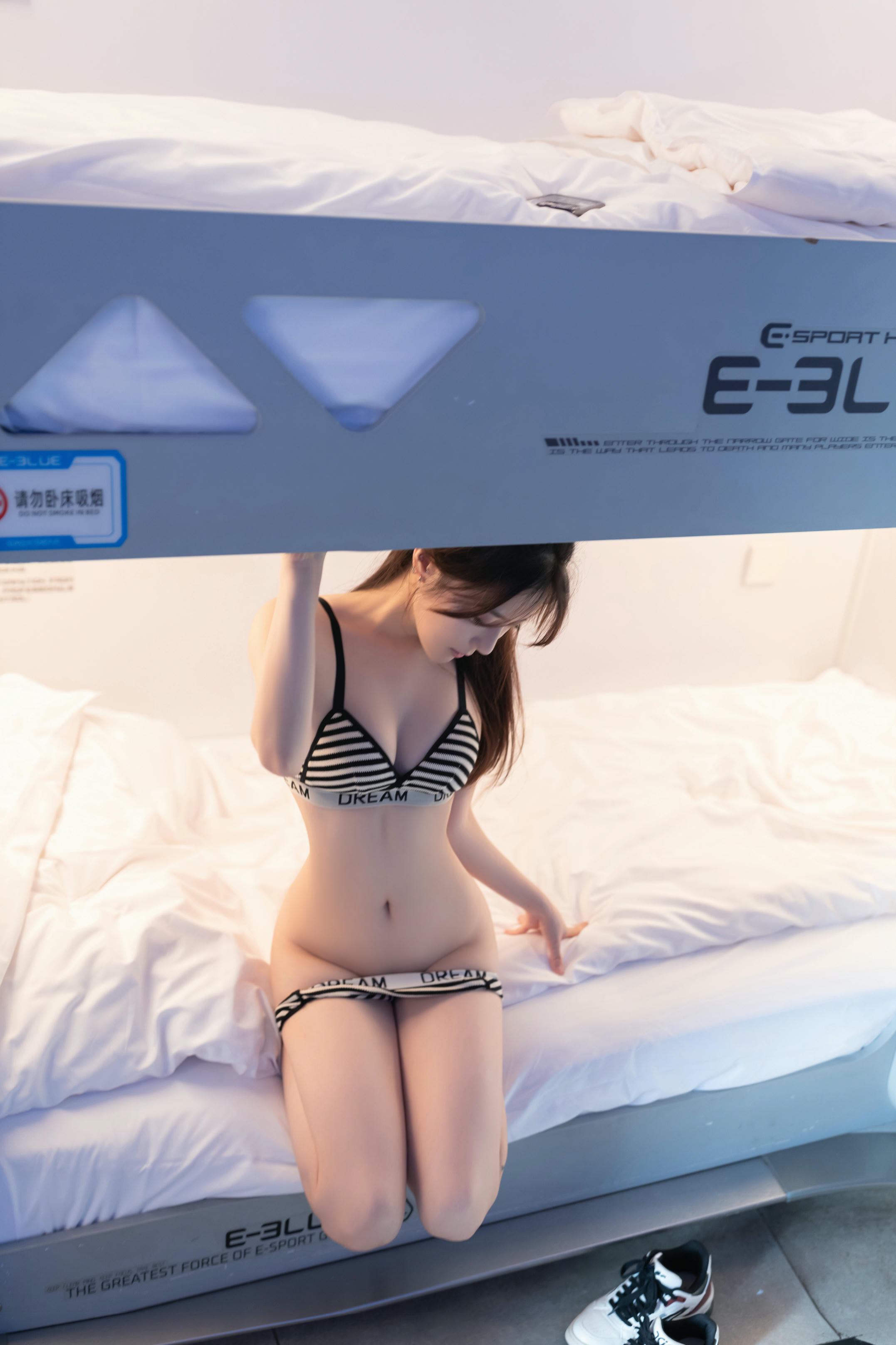 鱼子酱Fish NO.023 内购无水印 电竞少女 [120P1.43GB]_第5集