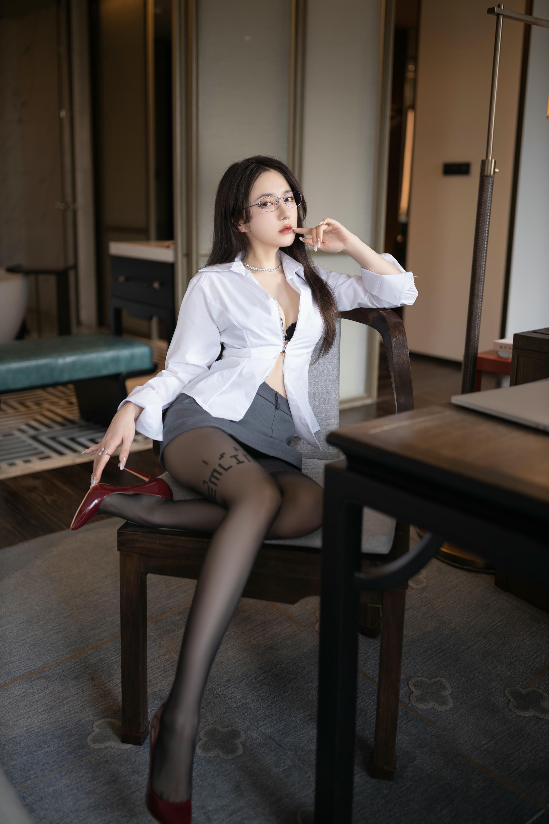 鱼子酱Fish NO.024 内购无水印 都市丽人 [130P 1.56GB]_第1集