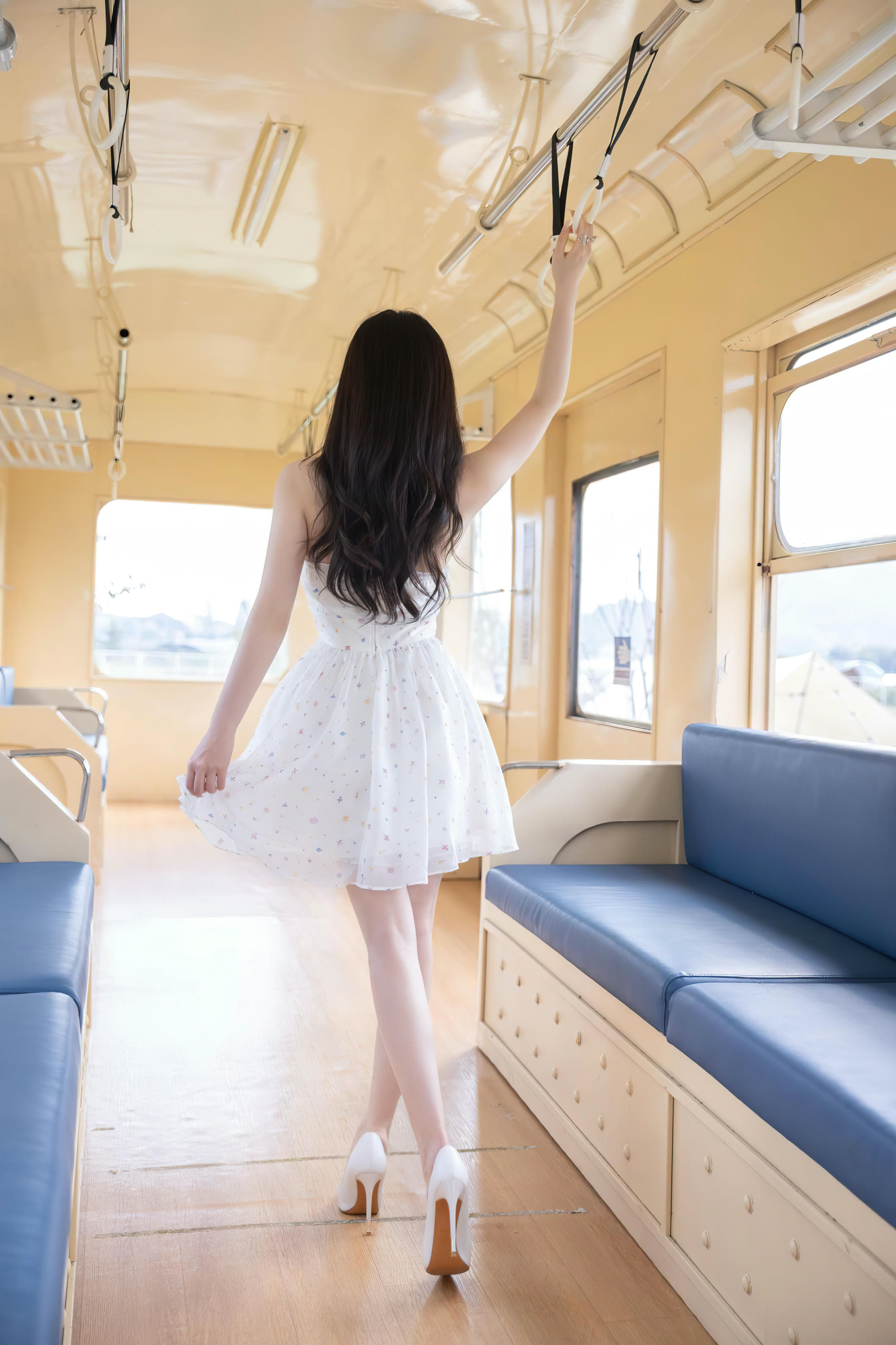 鱼子酱Fish NO.030 内购无水印 风吹过想你的车站 [120P 889MB]_第1集