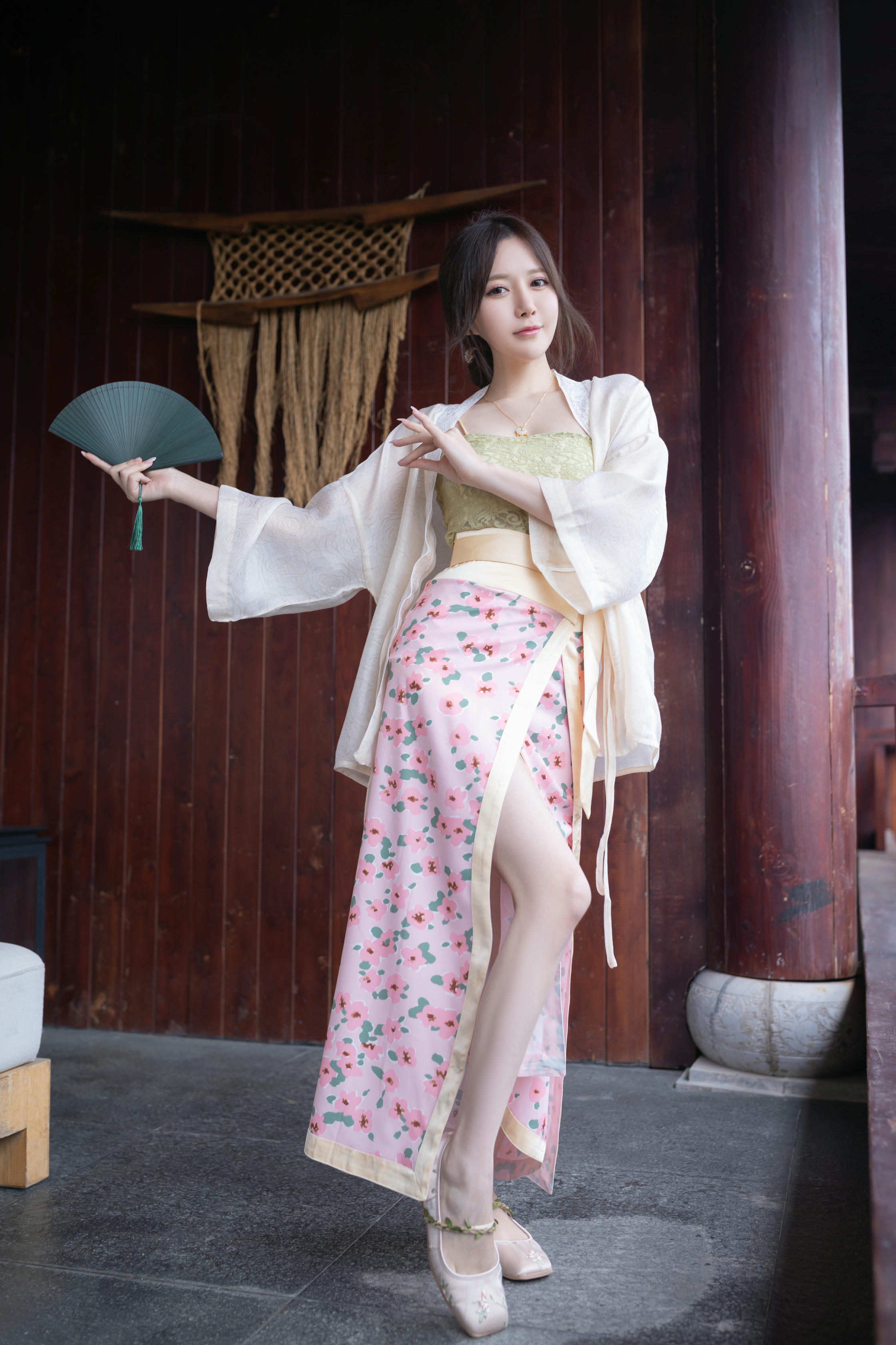 鱼子酱Fish NO.032 内购无水印 古风如画 原版 [118P 1.43GB]_第1集