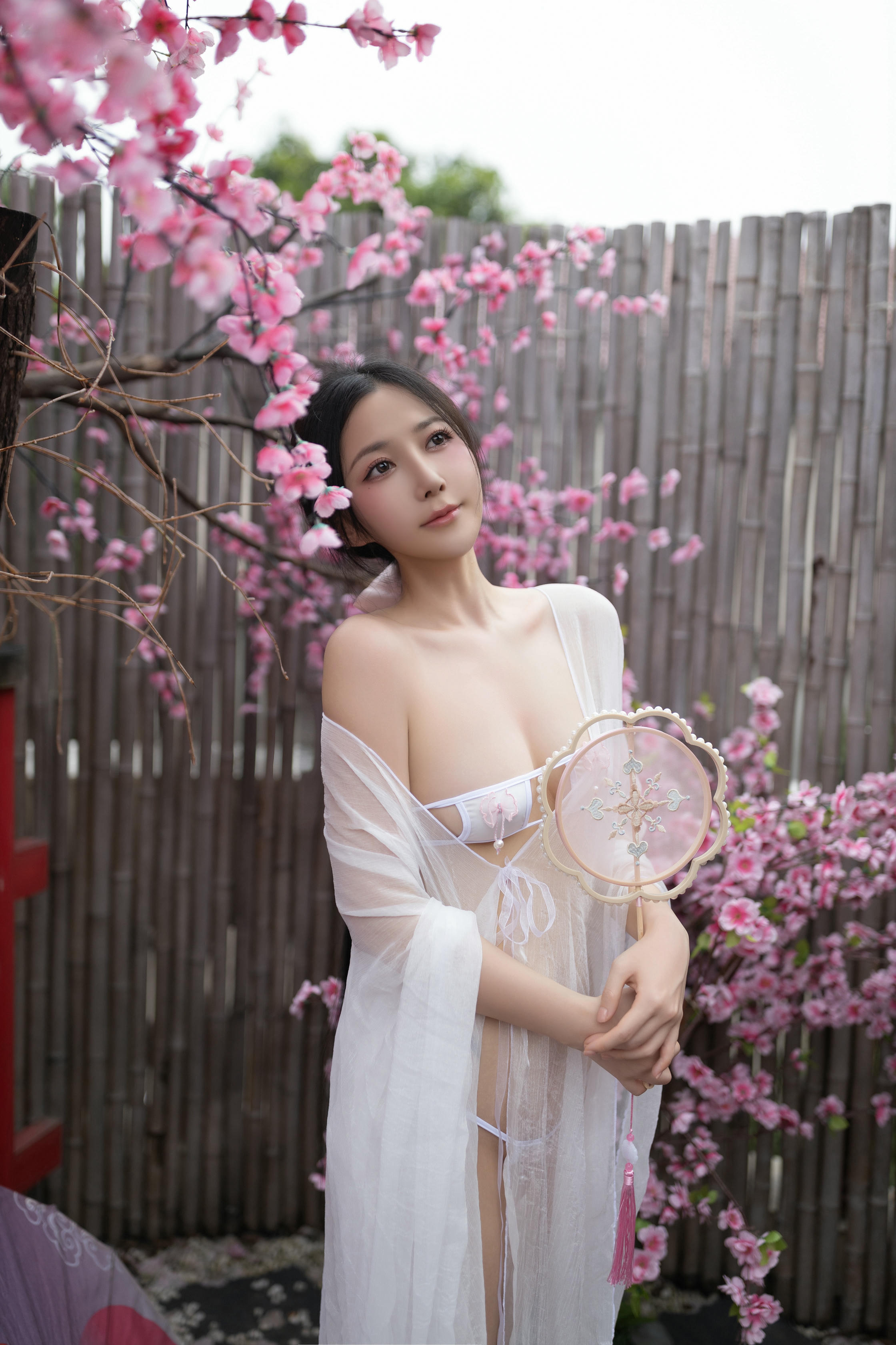 鱼子酱Fish NO.037 内购无水印 花想容写真 [120P／1.44GB]_第1集