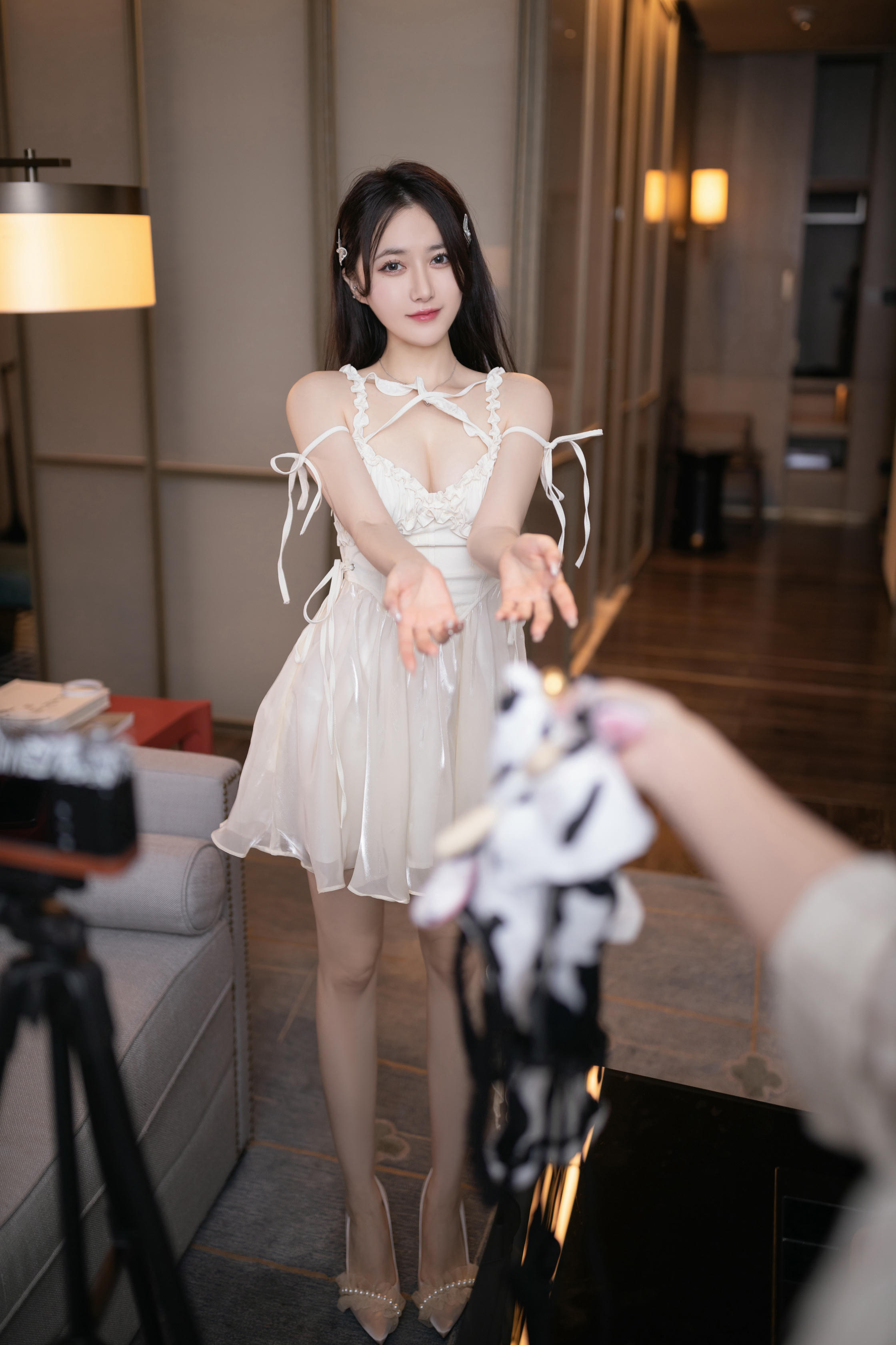 鱼子酱Fish NO.059 内购无水印 奶液喷射 模特招聘 [130P 1.66GB]_第1集