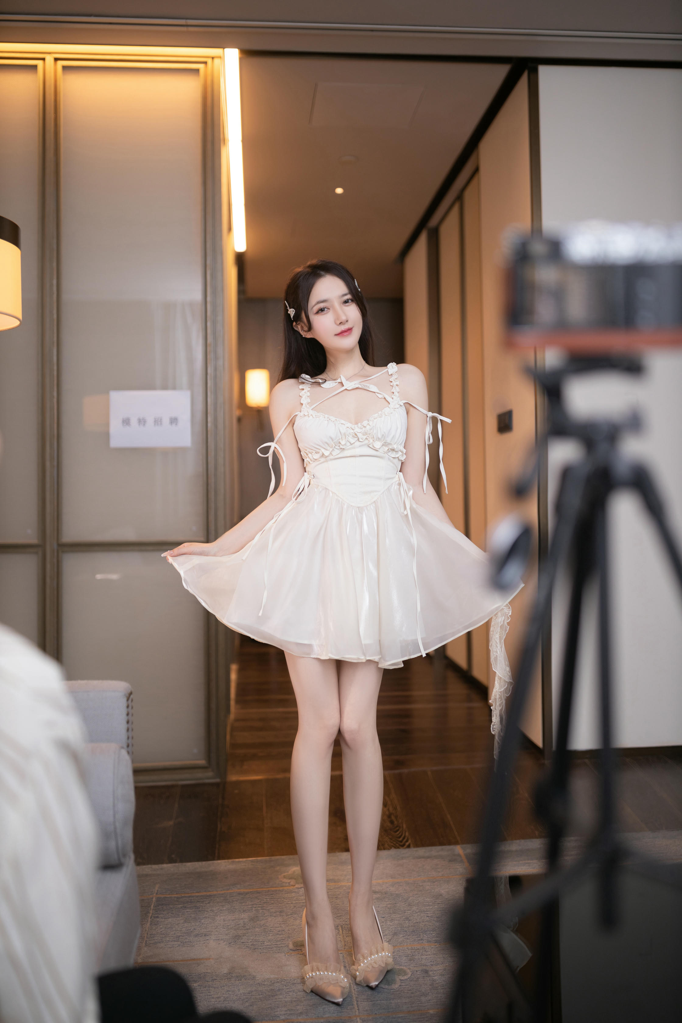 鱼子酱Fish NO.059 内购无水印 奶液喷射 模特招聘 [130P 1.66GB]_第1集