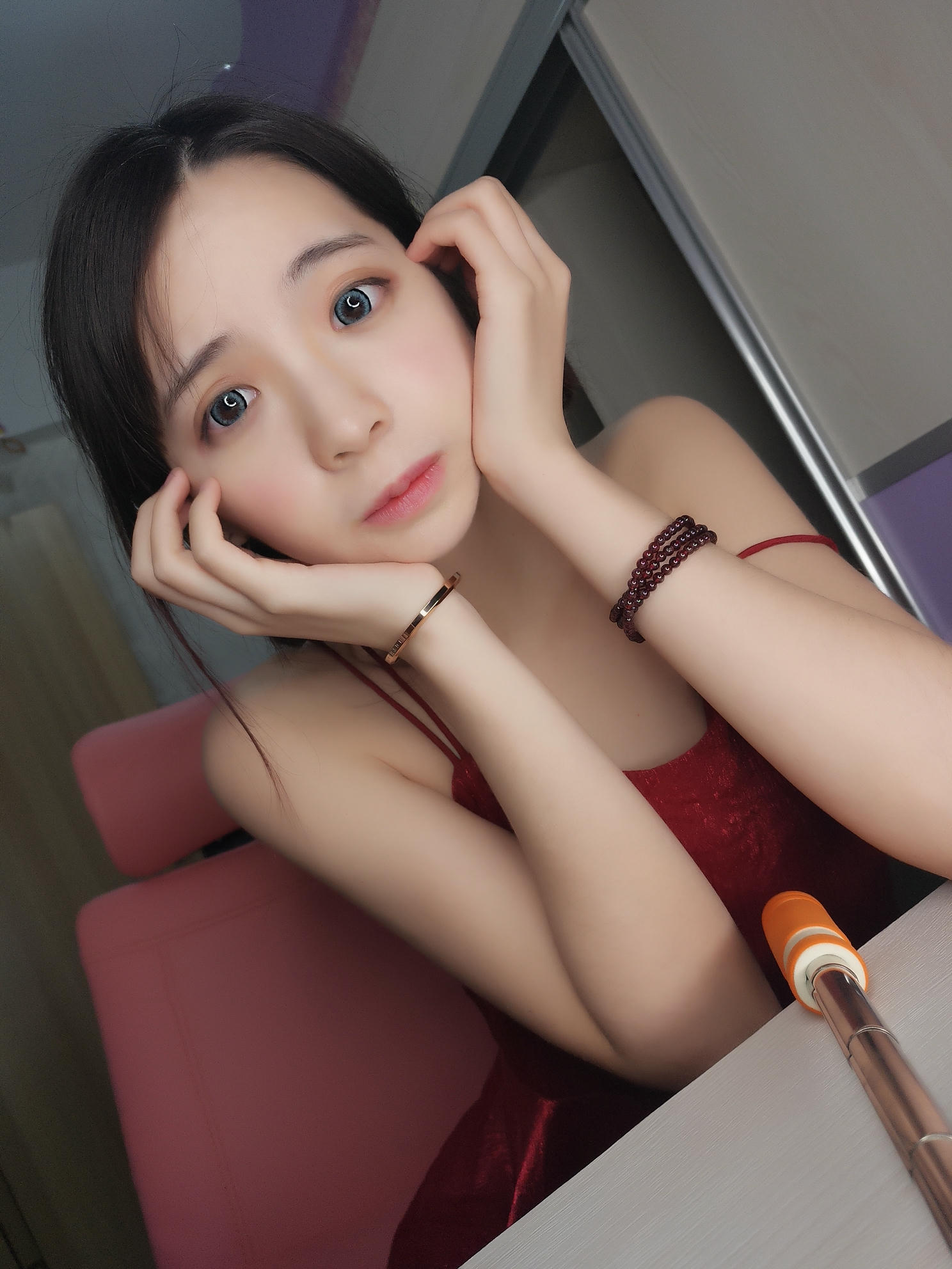 疯猫ss NO.115 红裙 [16P-67MB]_第1集