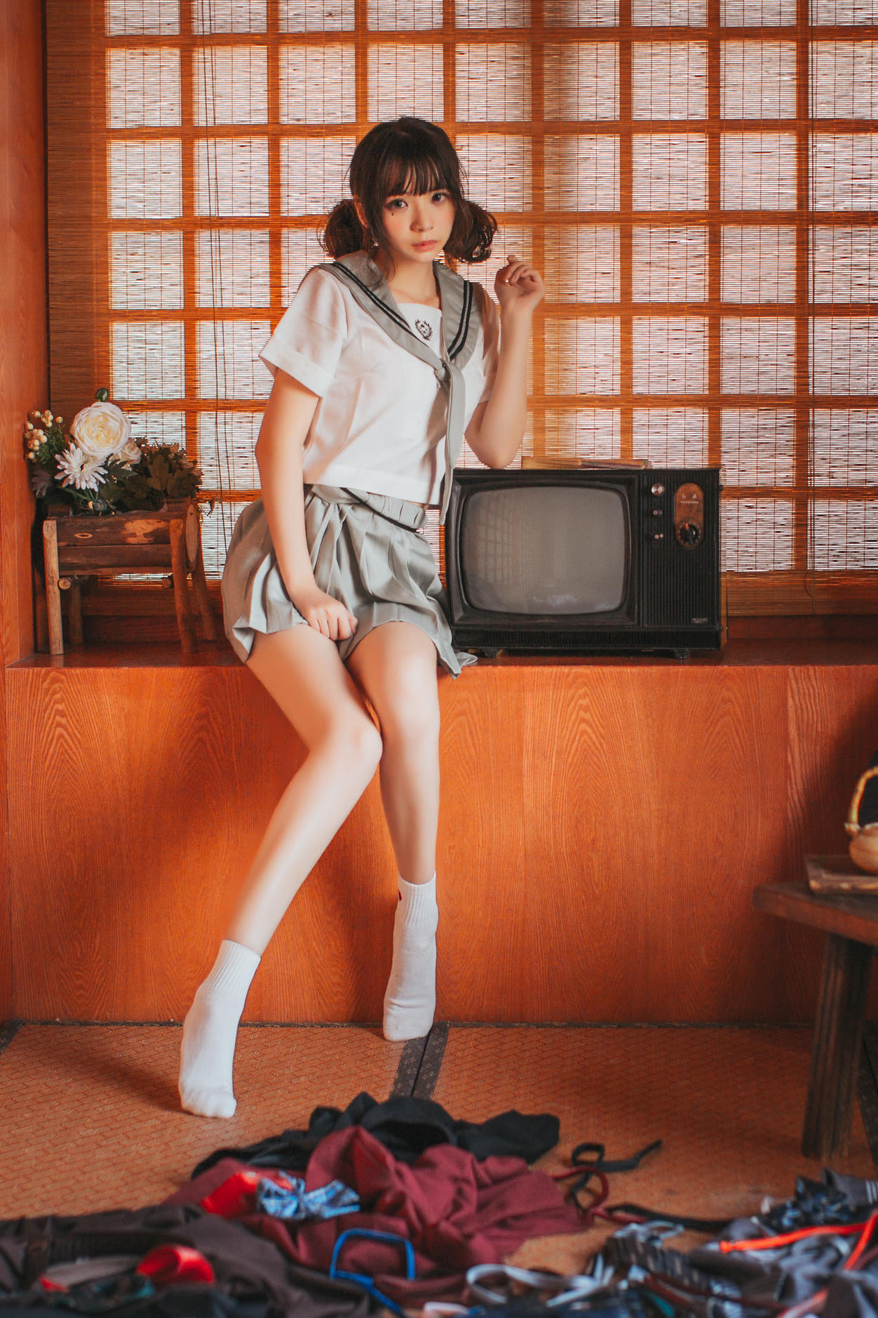 疯猫ss NO.123 日式JK [24P 295M]_第1集