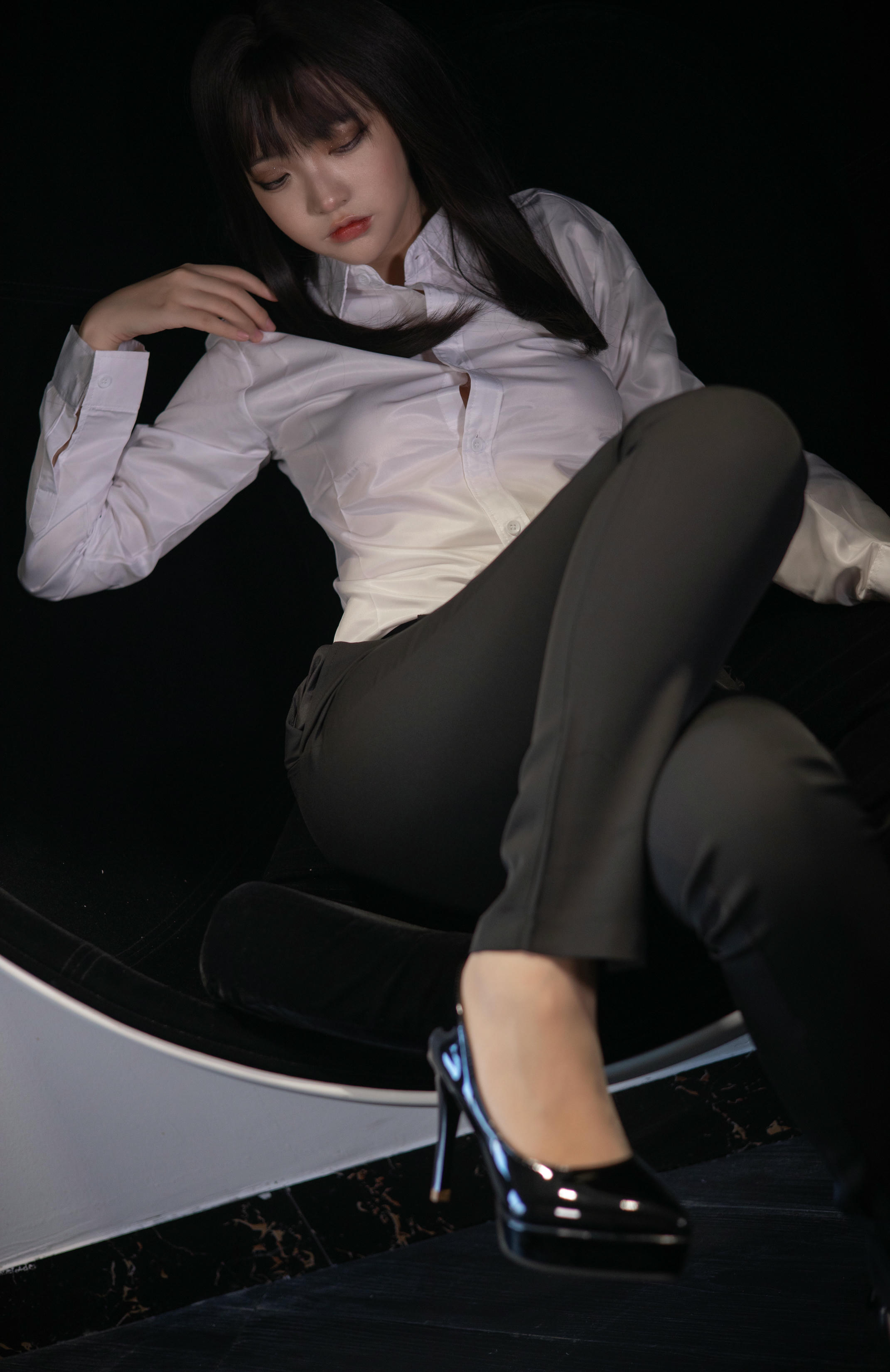 疯猫ss NO.139 职业ol [40P-594MB]_第1集