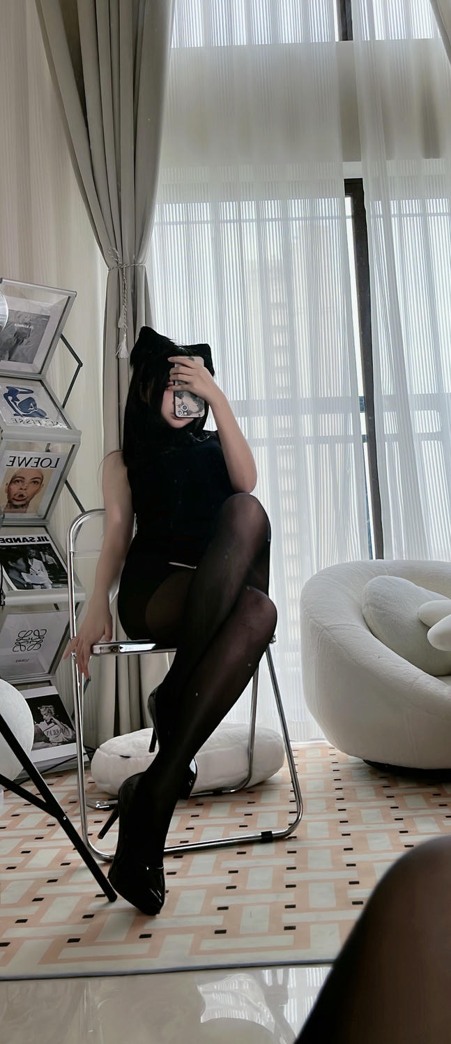 疯猫ss NO.144 黑毛衣少女 [80P-1170MB_第4集