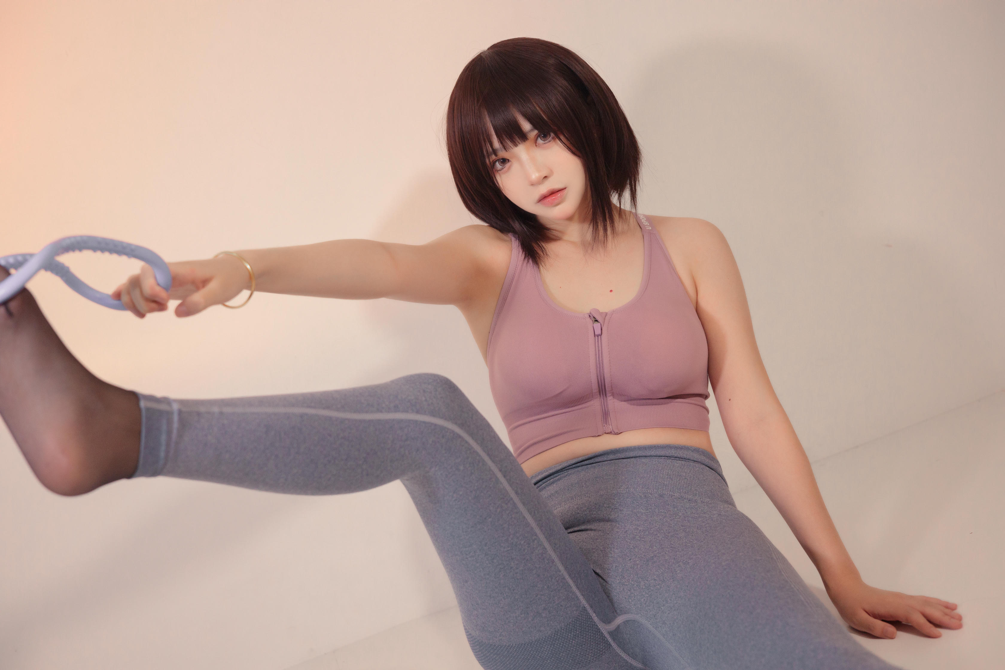 疯猫ss NO.151 白色情人节福袋 运动衣 [40P-705MB]_第1集