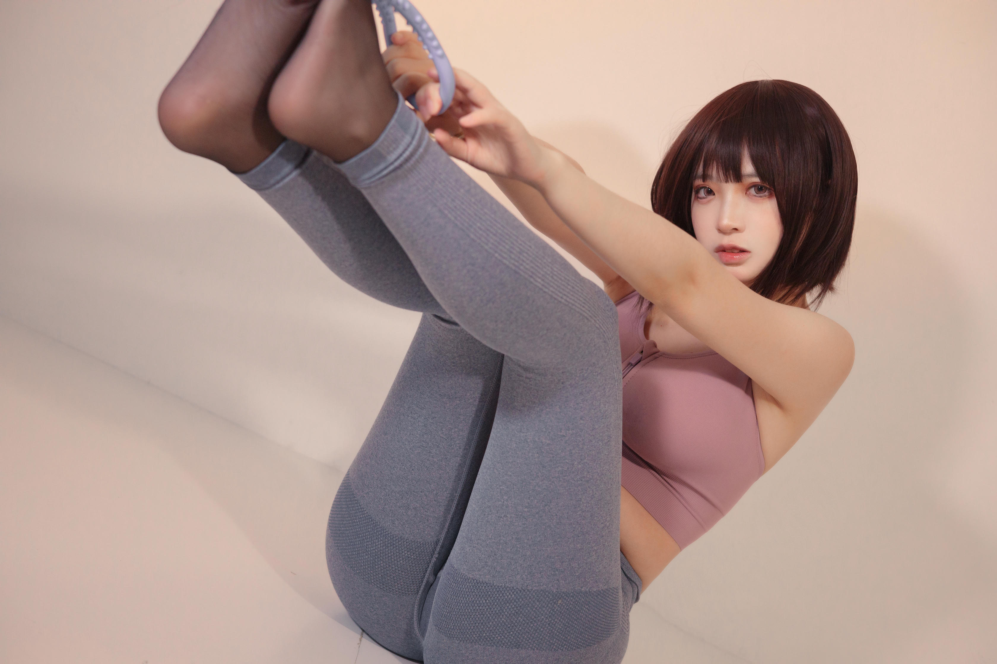 疯猫ss NO.151 白色情人节福袋 运动衣 [40P-705MB]_第1集