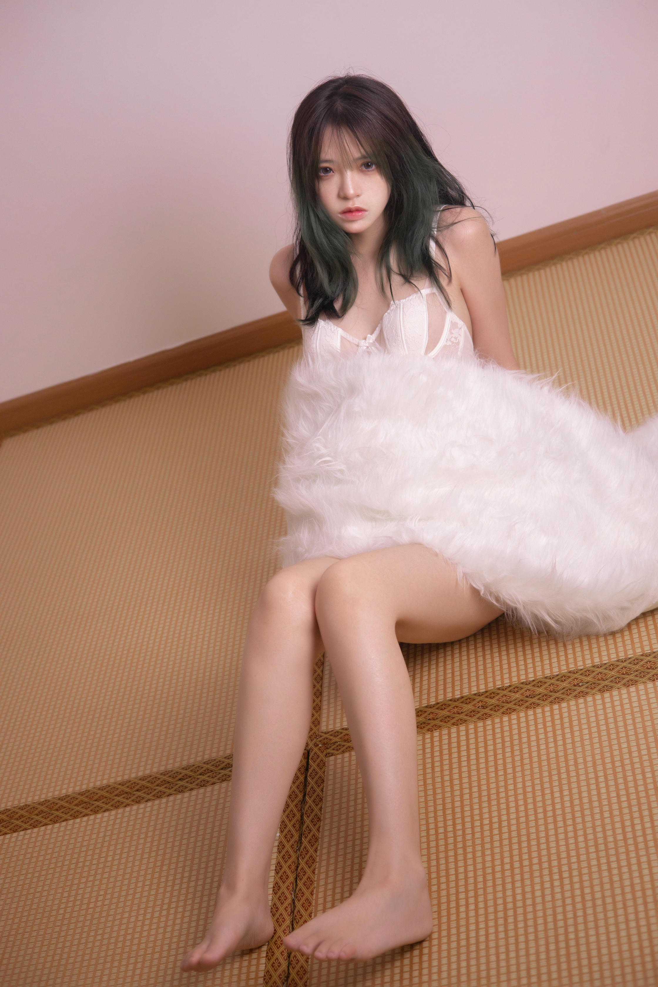 疯猫ss NO.163 2022夏日限定A本 毛绒毯 [20P-352MB]_第1集