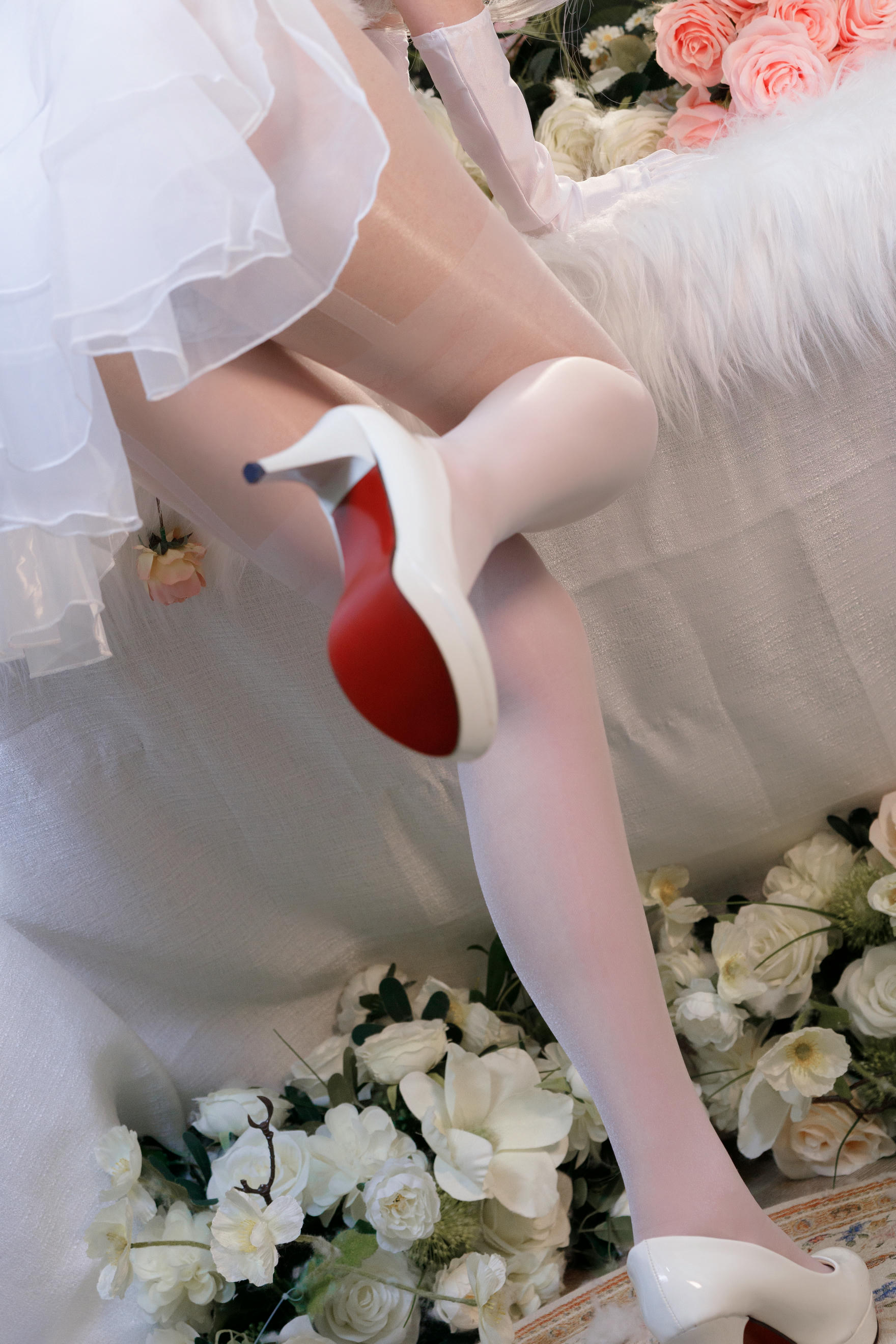 疯猫ss NO.170 纯白绒绒兔 [40P2V-1.02GB]_第2集