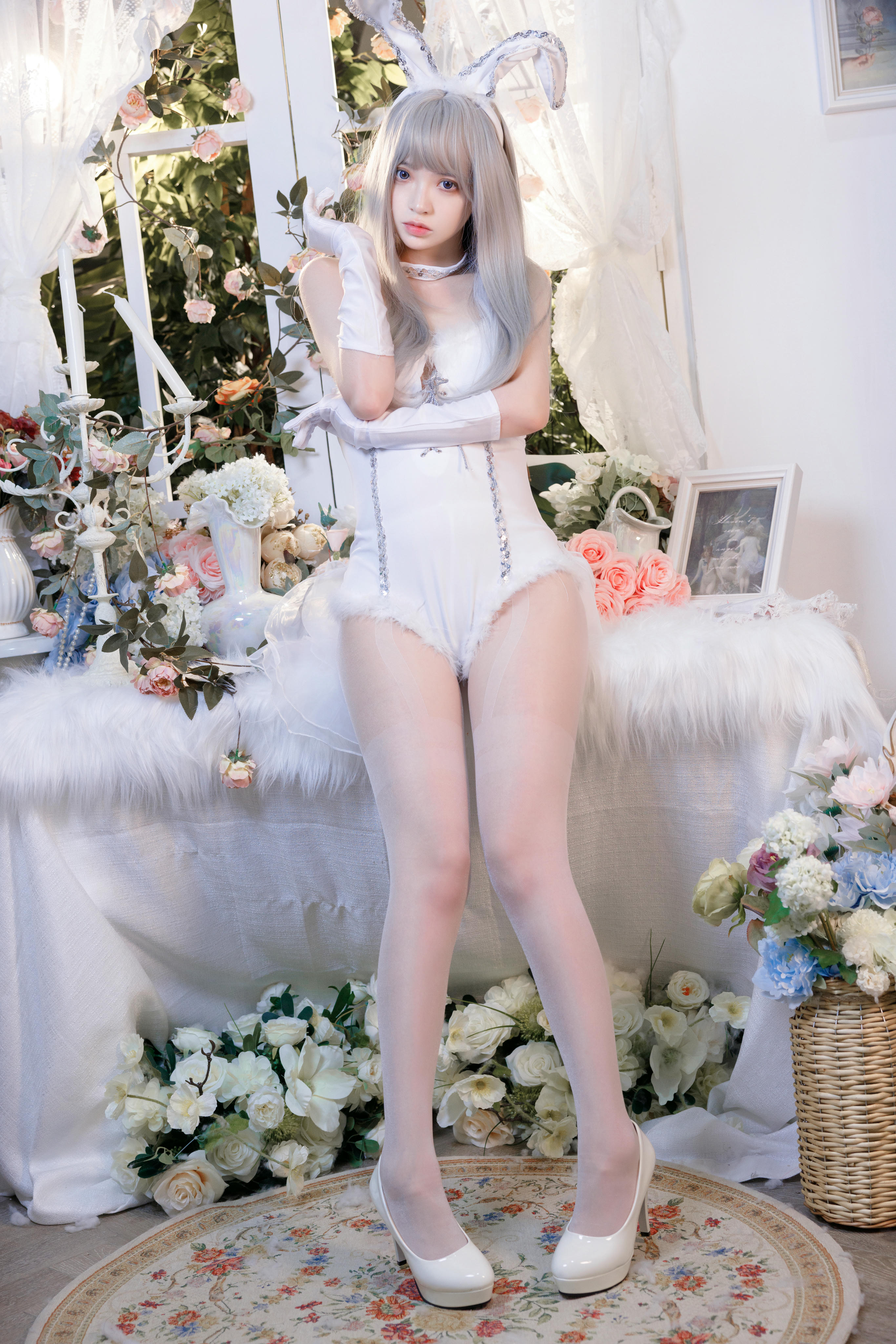 疯猫ss NO.170 纯白绒绒兔 [40P2V-1.02GB]_第2集