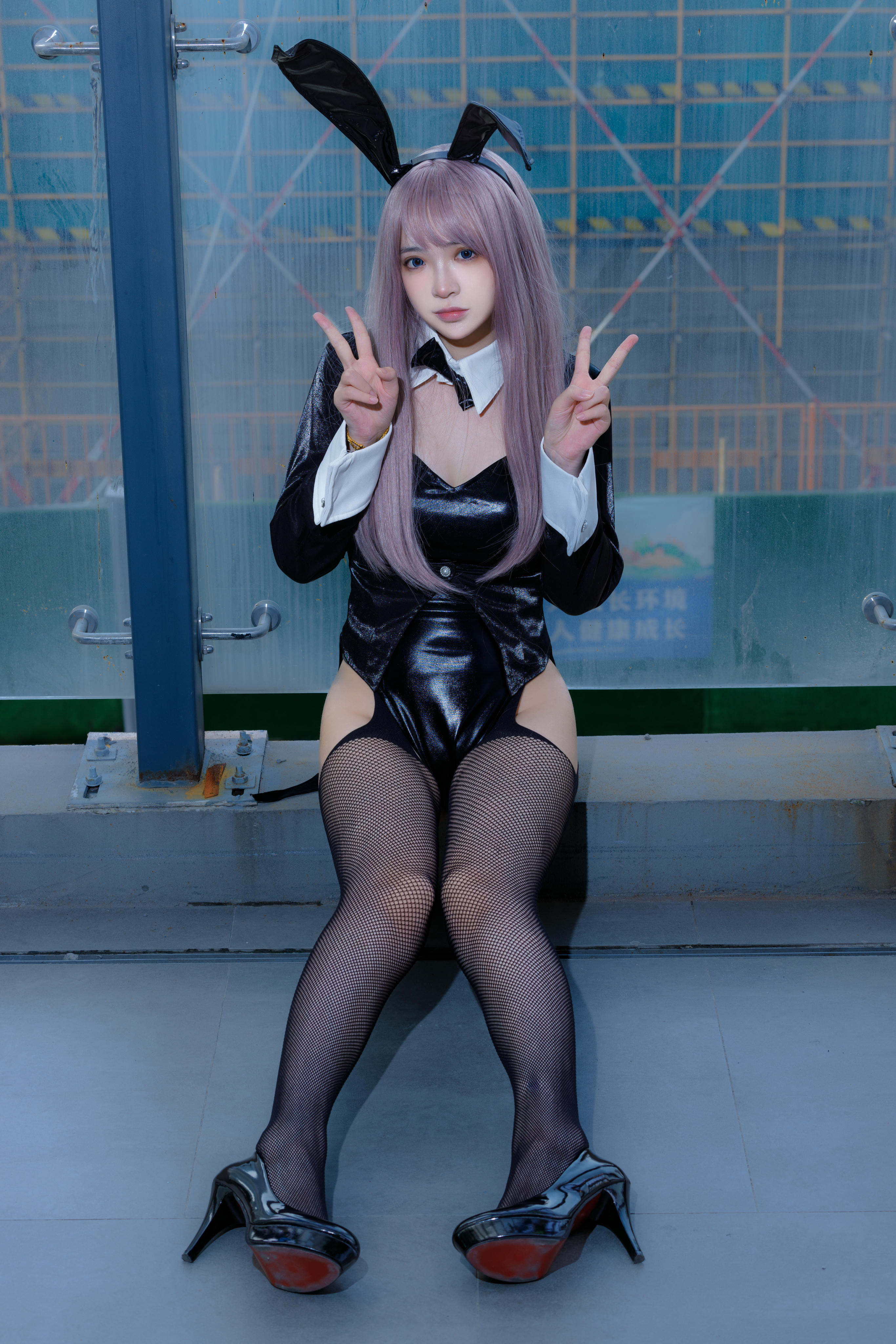 疯猫ss NO.172 紫发礼服兔 [42P／903MB]_第2集