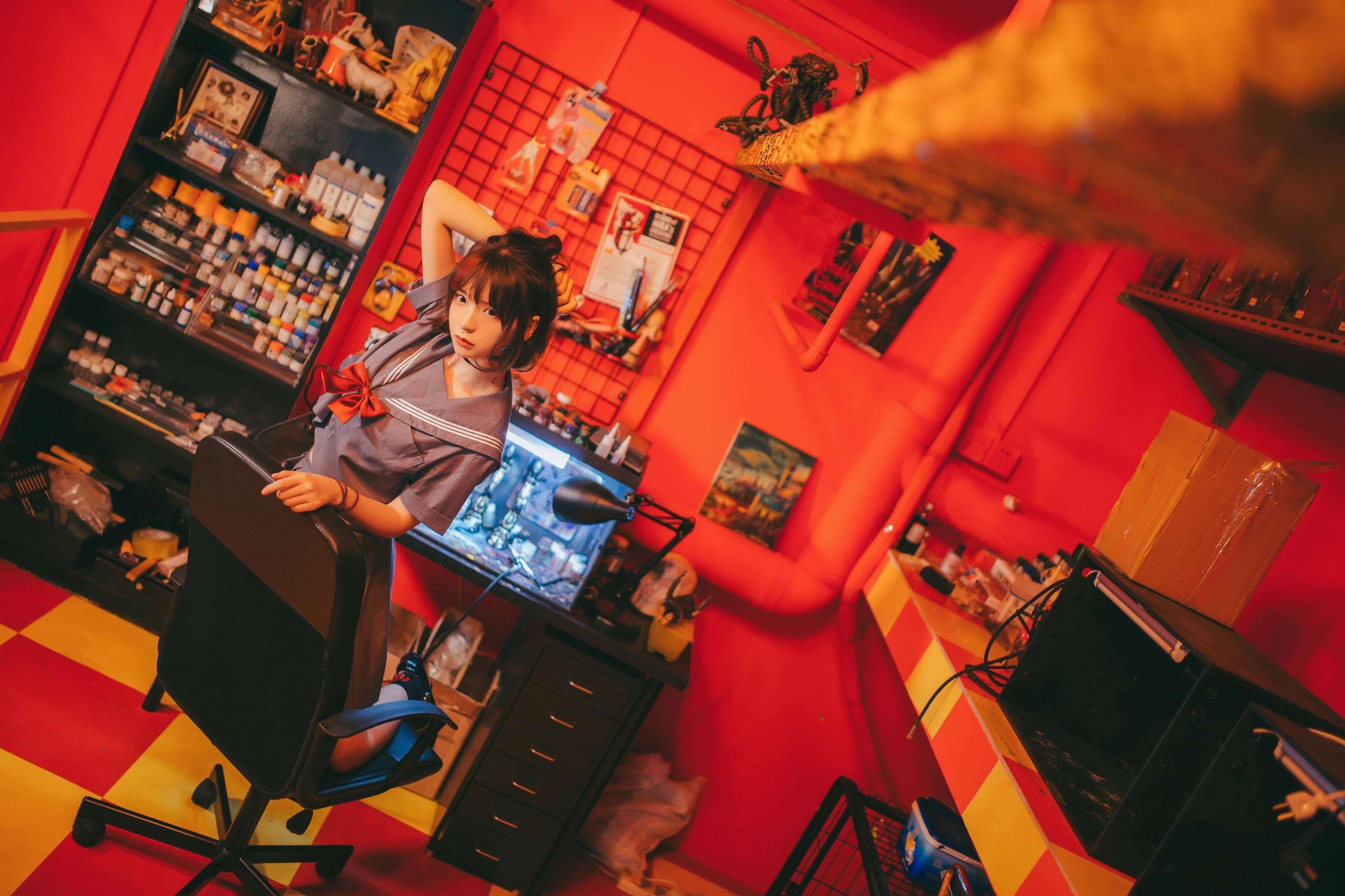 疯猫ss NO.004 被囚禁的少女 [44P-483MB]_第1集