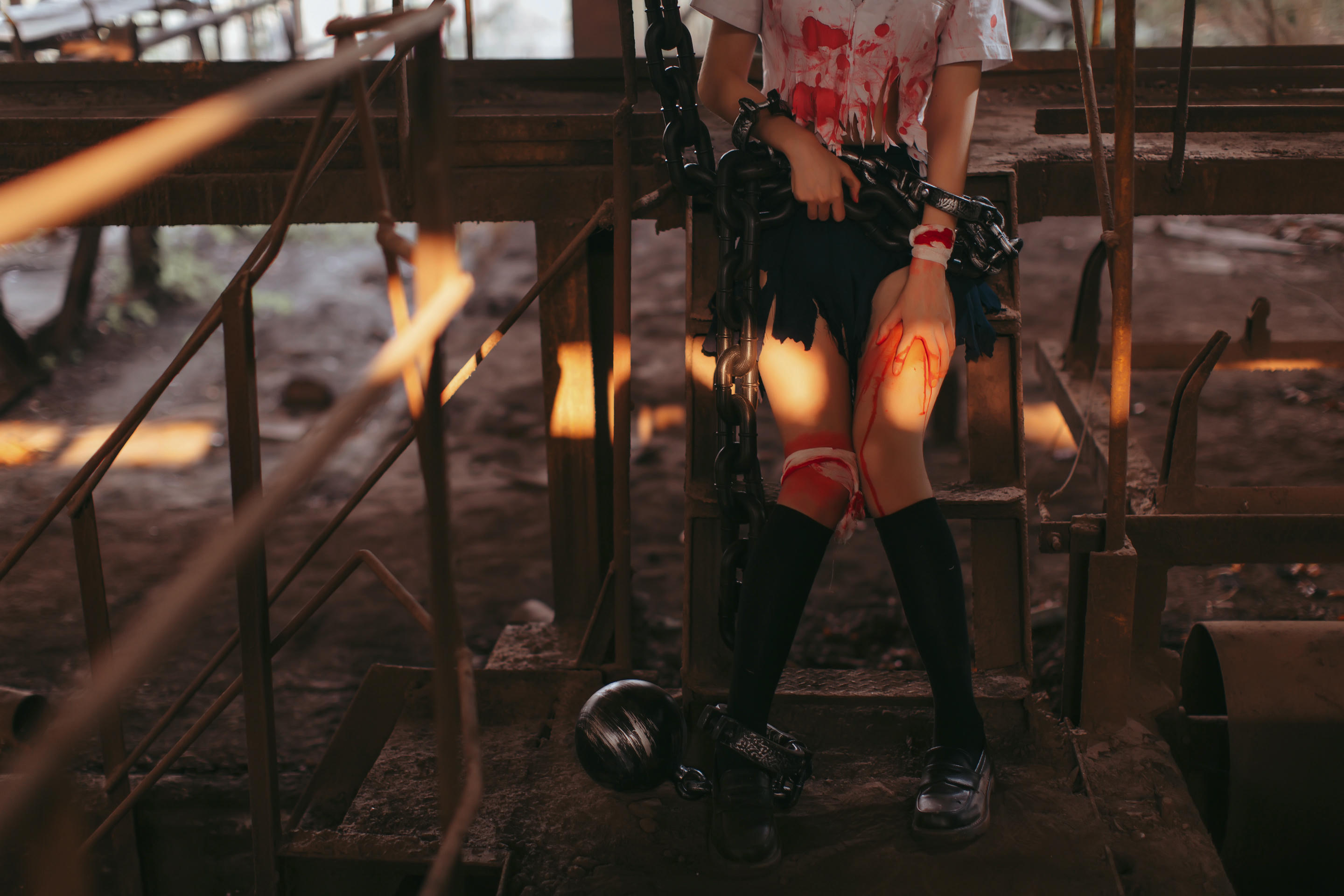 疯猫ss NO.004 被囚禁的少女 [44P-483MB]_第1集