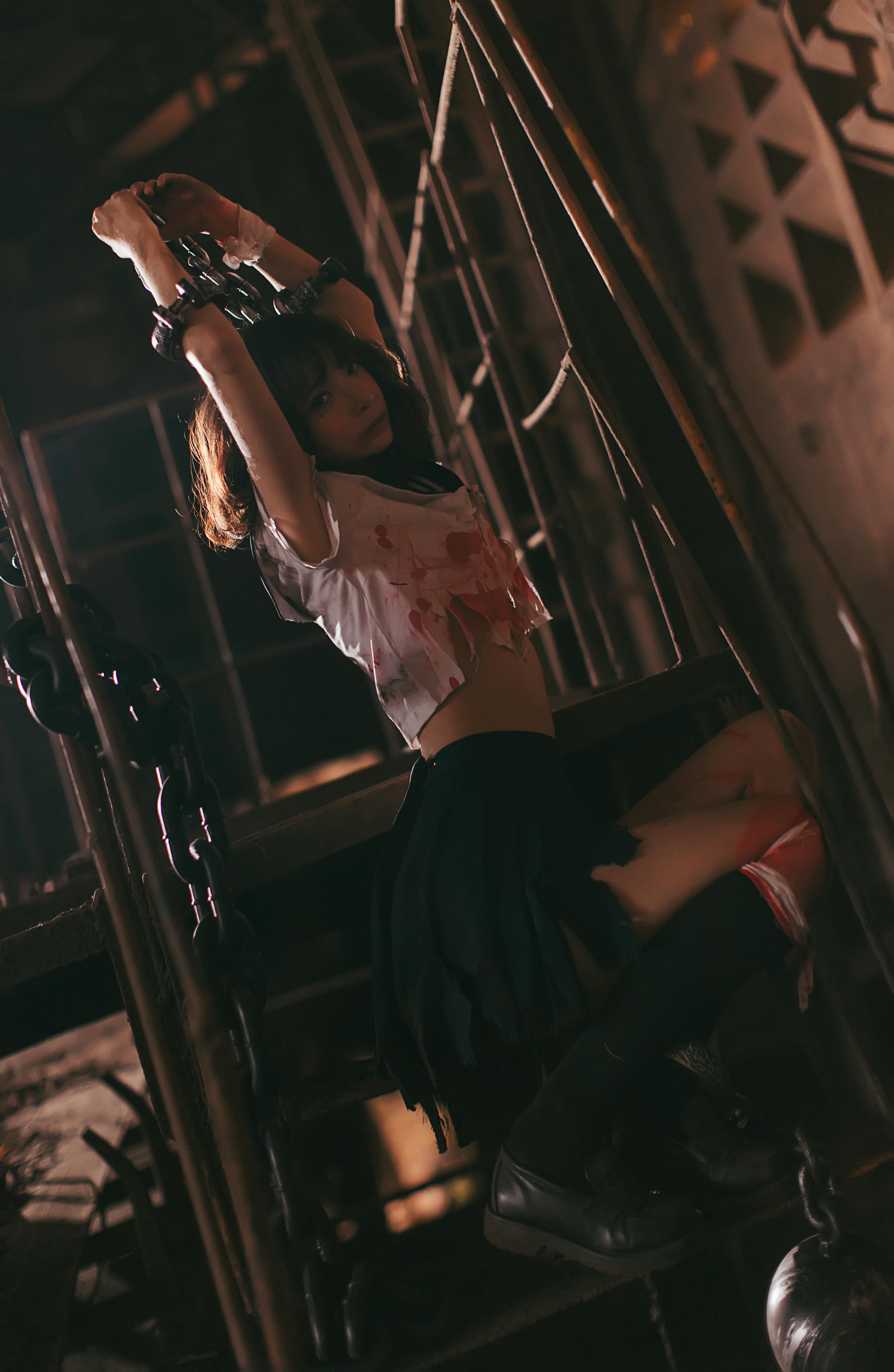 疯猫ss NO.004 被囚禁的少女 [44P-483MB]_第1集