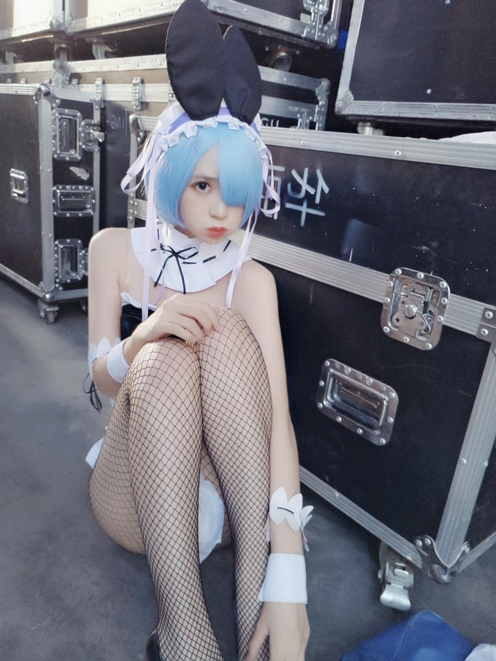 疯猫ss NO.054 50万粉丝福利 [50P-159MB]_第2集