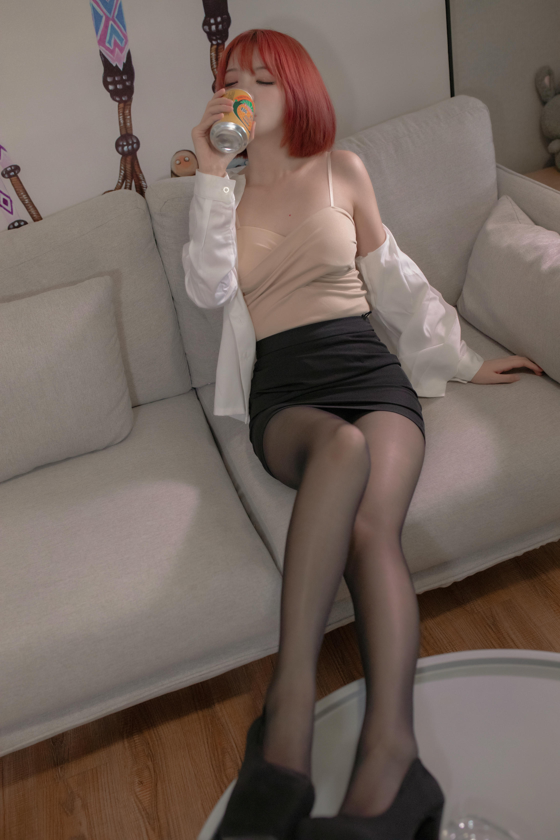 疯猫ss NO.067 OL真爱本子 [125P-2.59GB]-ol_第1集