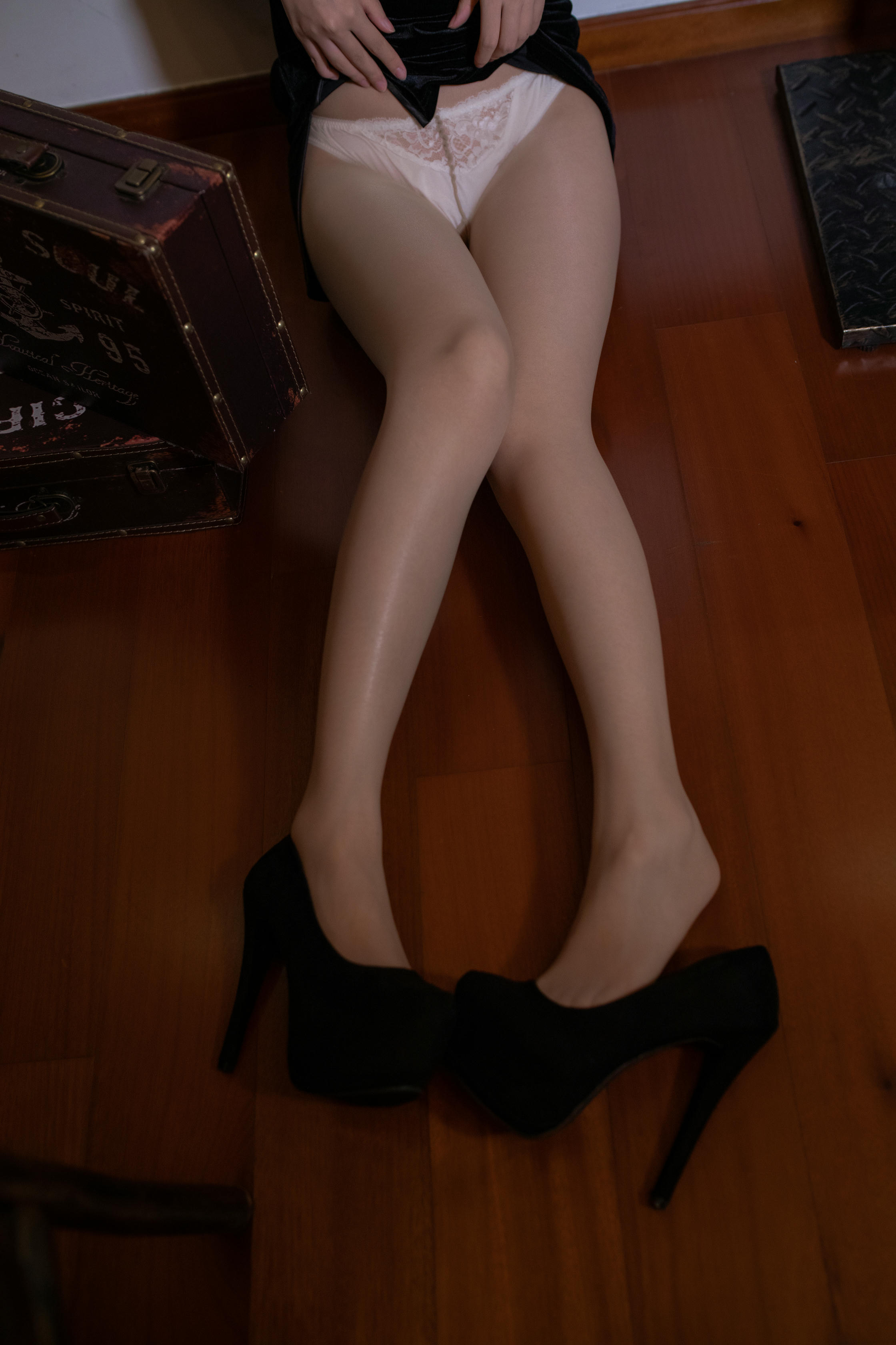 疯猫ss NO.075 肉丝黑旗袍 [40P-912MB]_第1集