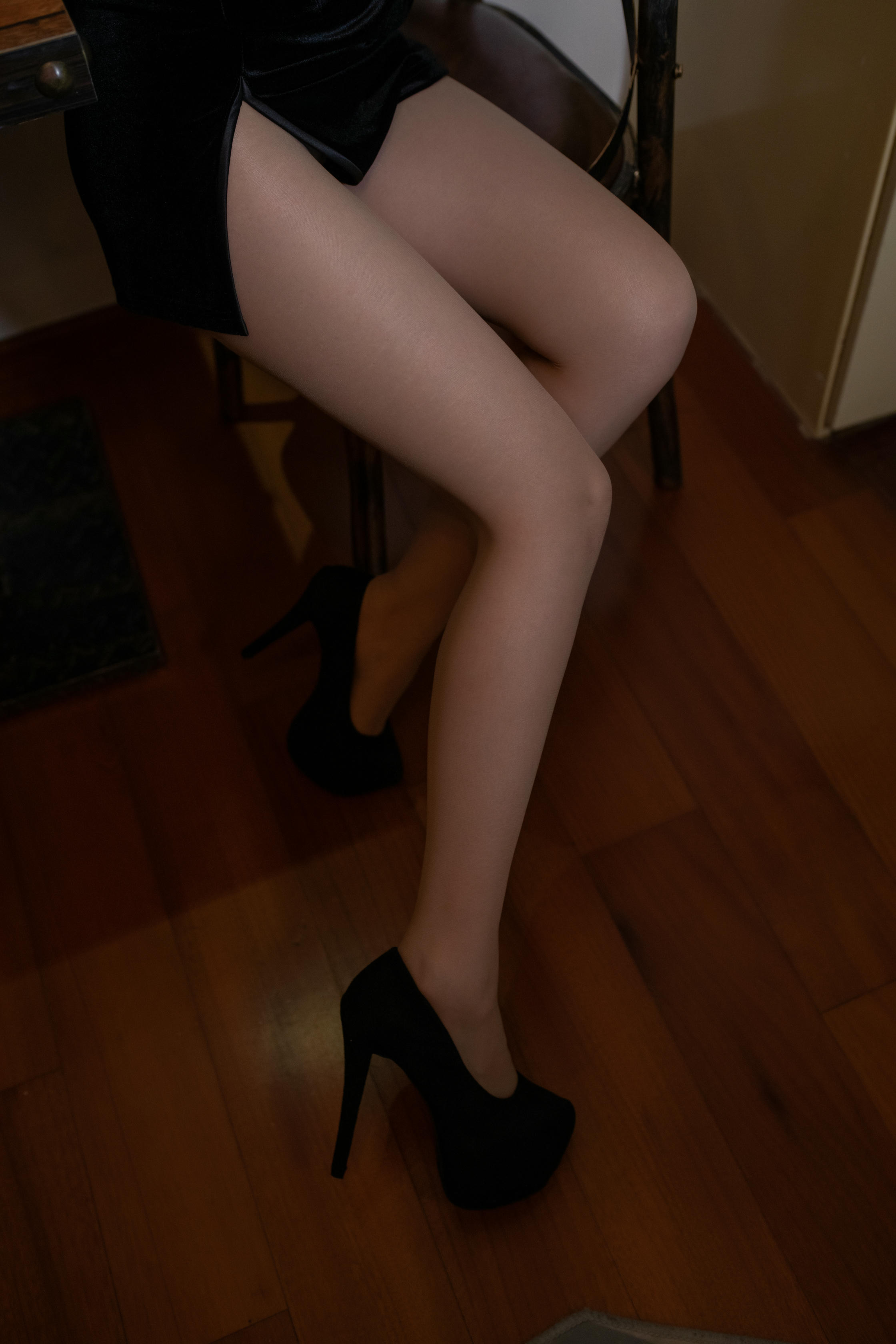 疯猫ss NO.075 肉丝黑旗袍 [40P-912MB]_第1集