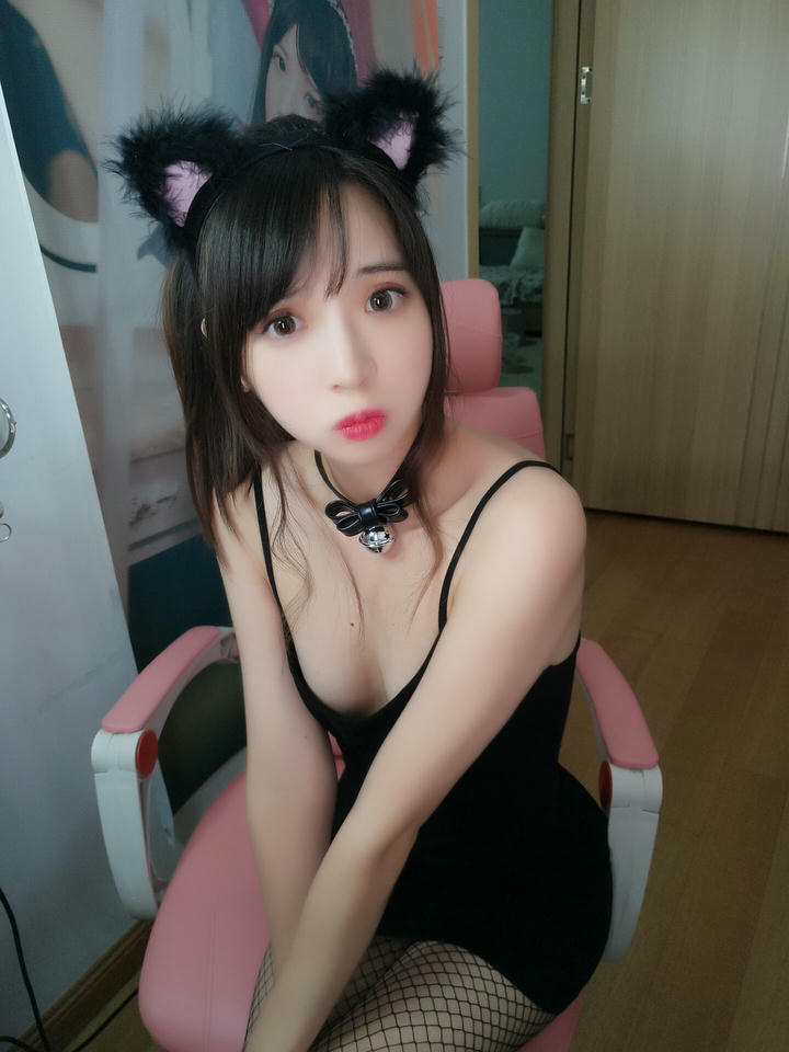 疯猫ss NO.089 直播自拍 [40P-131MB]_第1集