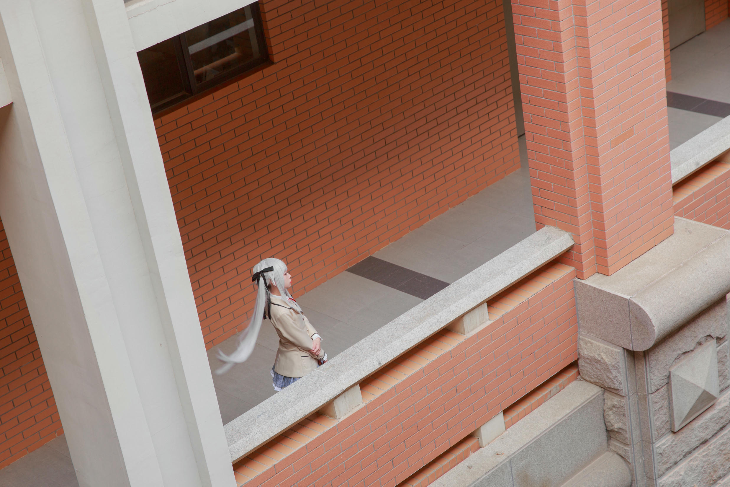 G44不会受伤 NO.016 雾枝校服 [19P-44MB]_第1集