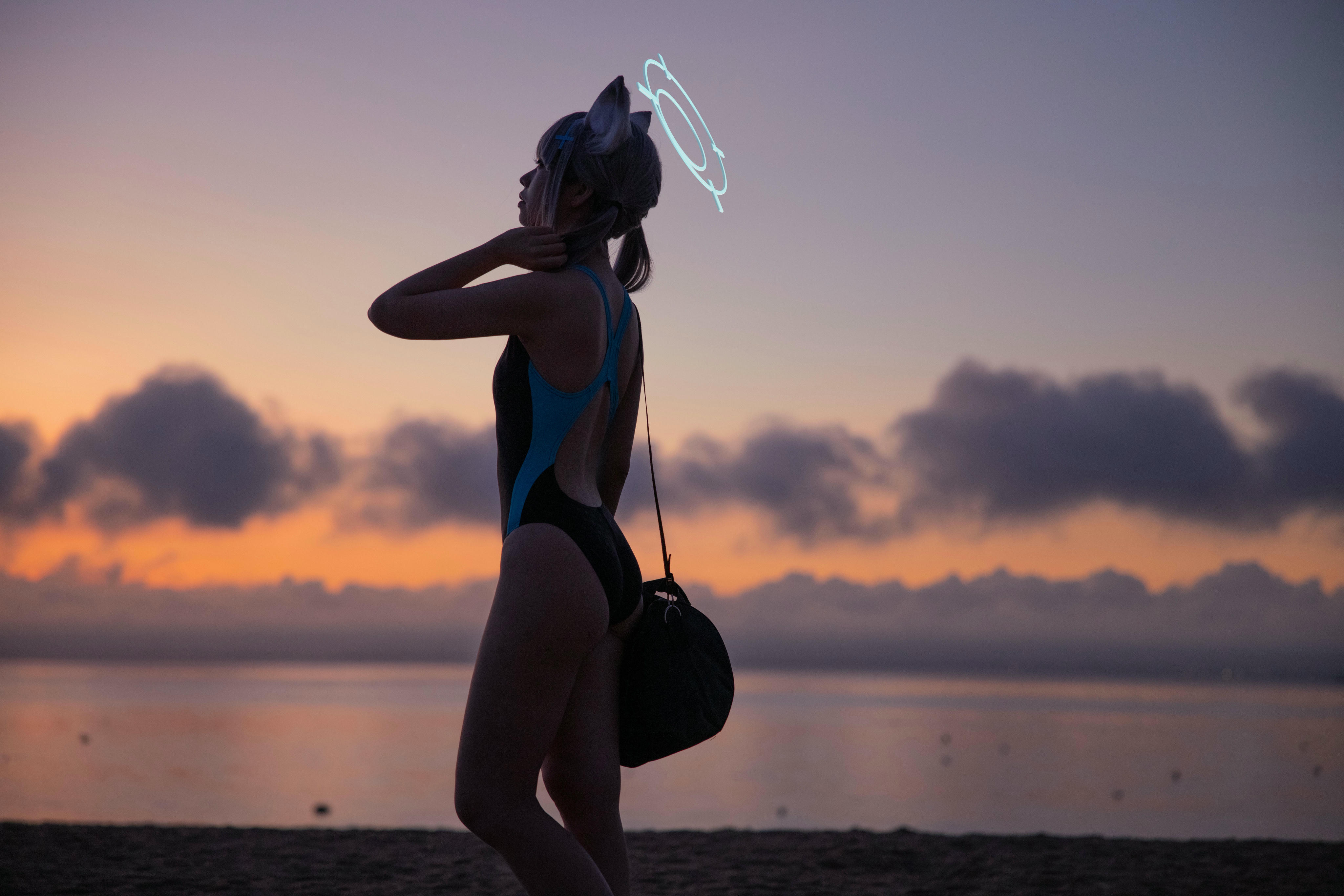 G44不会受伤 NO.088 碧蓝档案 砂狼白子泳装 [26P 287MB]_第1集