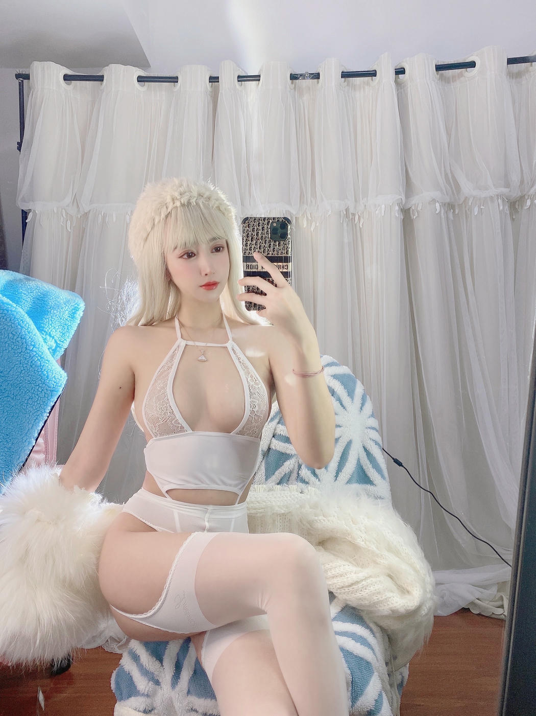 过期米线线喵 NO.111 白月光 [40P-75MB]_第2集