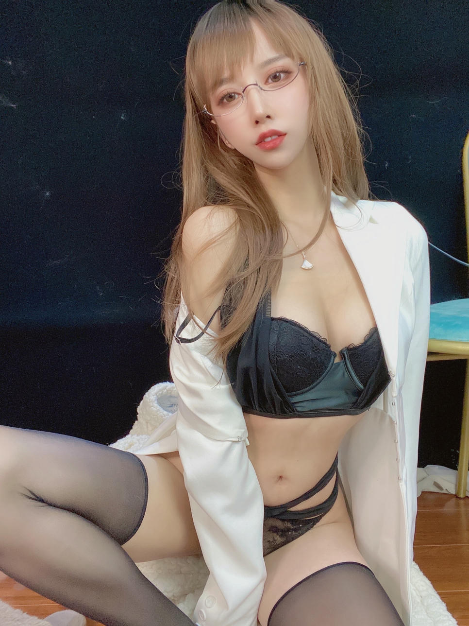 过期米线线喵 NO.112 朱砂痣 [30P-54MB]_第1集