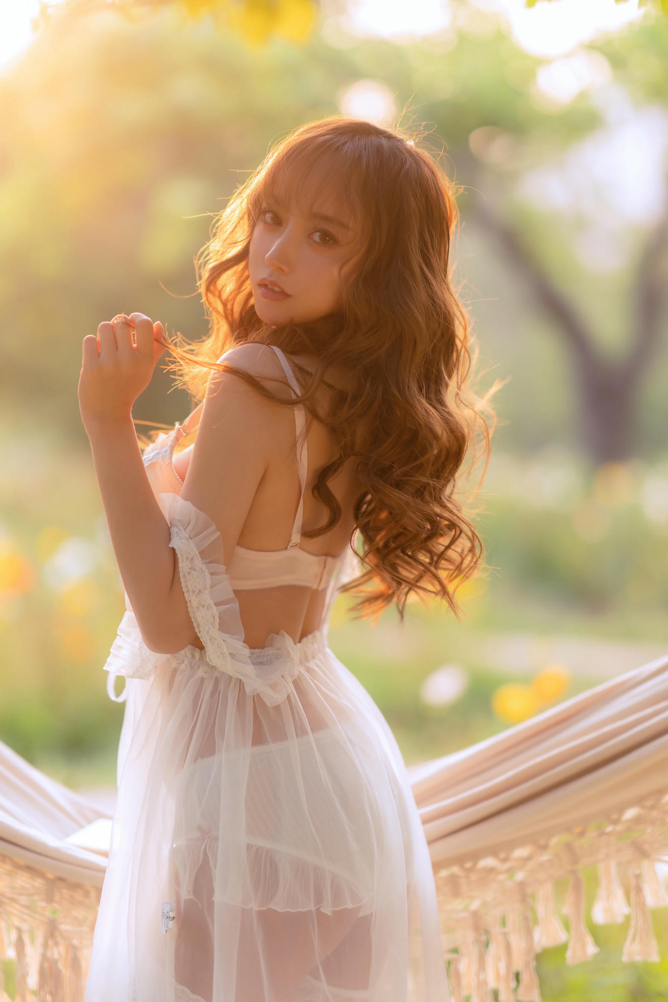 过期米线线喵 NO.121 夏日限定 – 吊床 [52P-95MB]_第2集