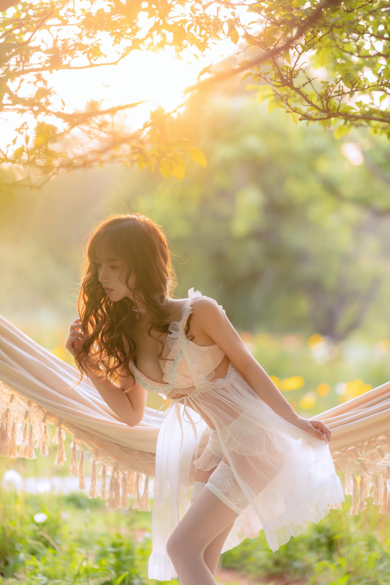 过期米线线喵 NO.121 夏日限定 – 吊床 [52P-95MB]_第2集