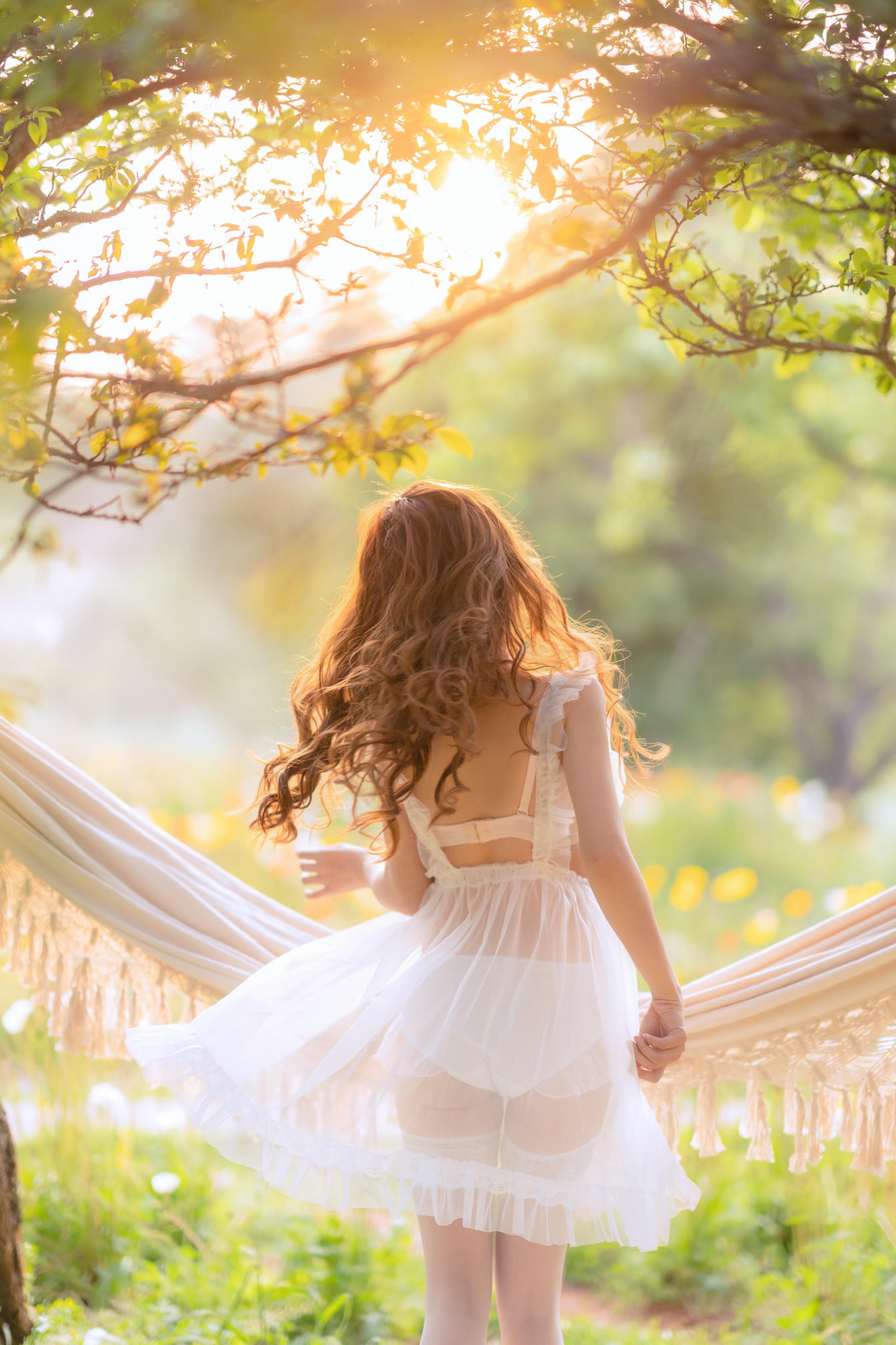 过期米线线喵 NO.121 夏日限定 – 吊床 [52P-95MB]_第2集