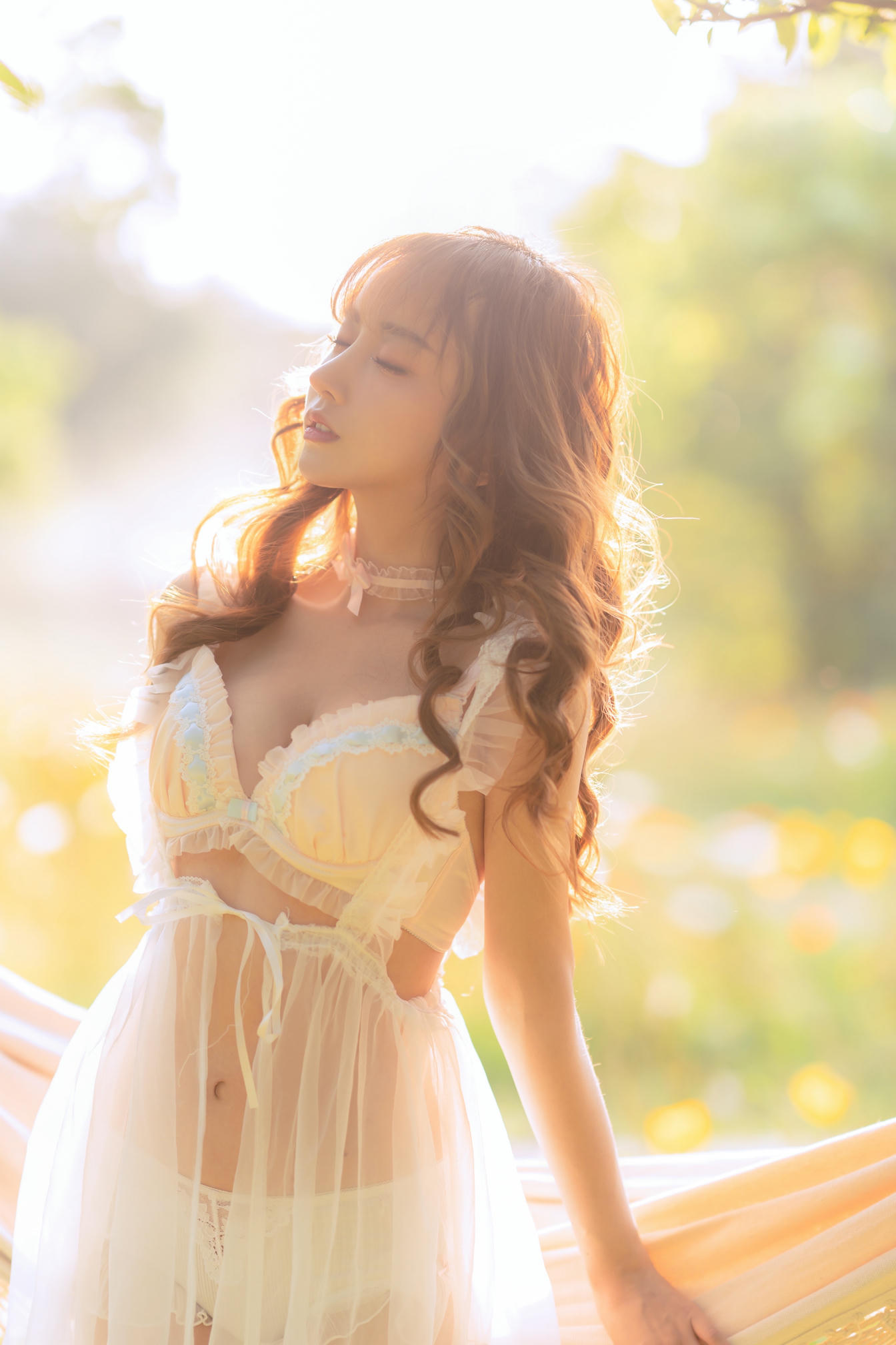 过期米线线喵 NO.121 夏日限定 – 吊床 [52P-95MB]_第1集