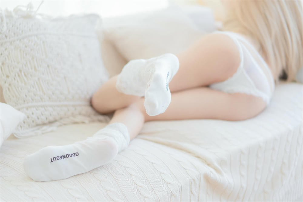 过期米线线喵 NO.148 小熊软糖 [66P 117MB]_第2集