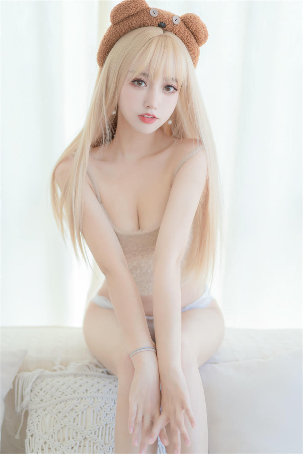 过期米线线喵 NO.148 小熊软糖 [66P 117MB]_第1集