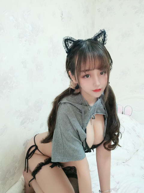 过期米线线喵 NO.031 兽耳灰色 [16P-20MB]_第1集