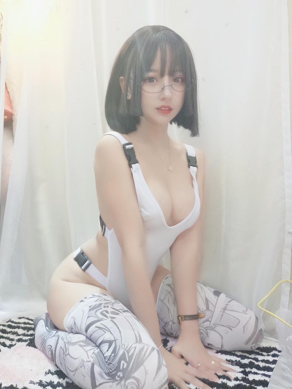 过期米线线喵 NO.033 痛袜 [36P-33MB]_第1集