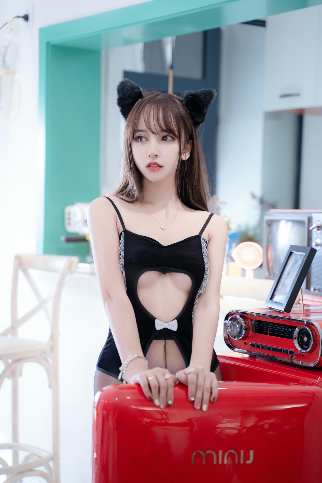 过期米线线喵 NO.045 猫女郎 [10P-20MB]_第1集