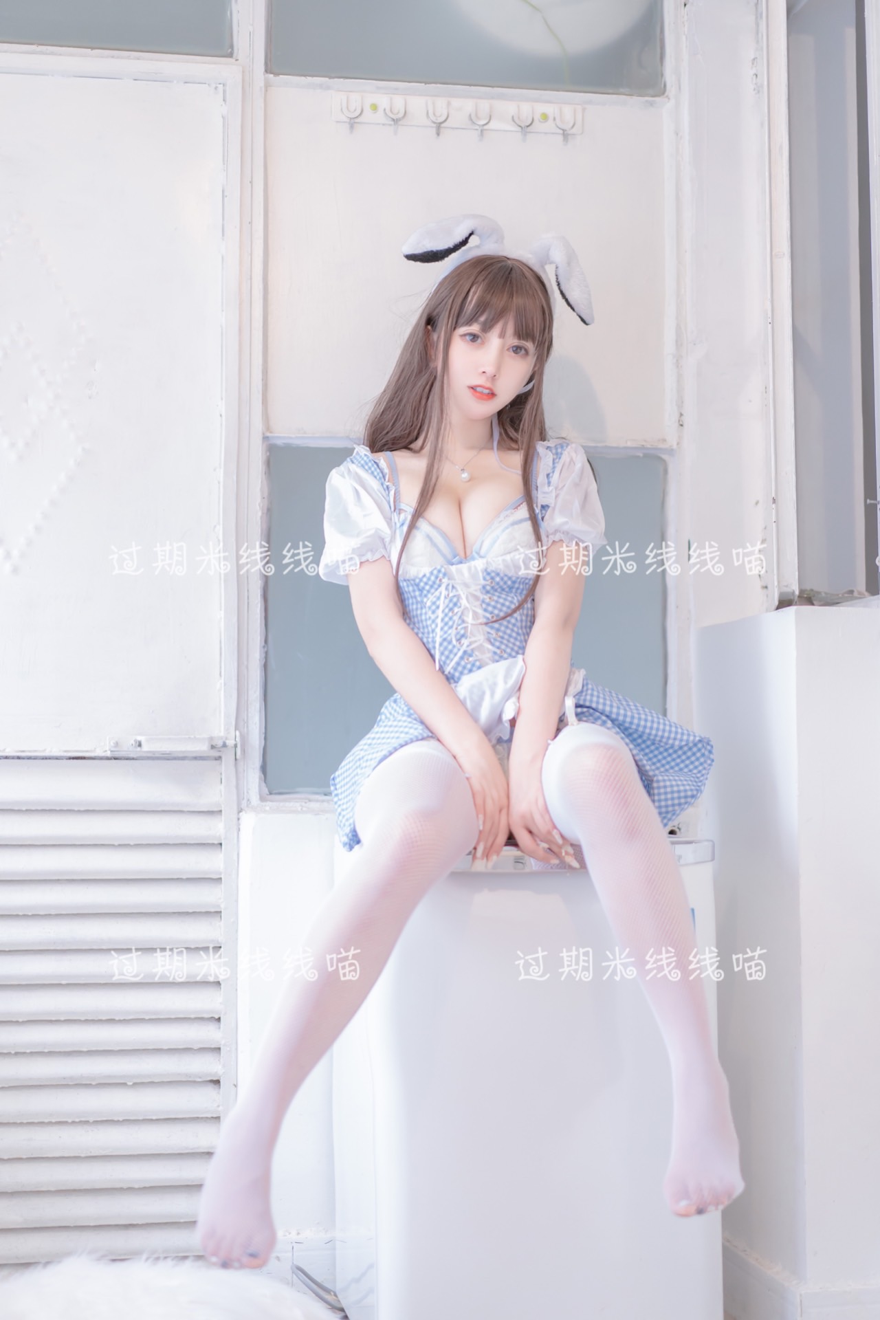 过期米线线喵 NO.046 蓝白 [55P-106MB]_第1集