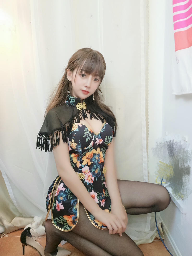 过期米线线喵 NO.048 披肩 [17P-32MB]_第1集