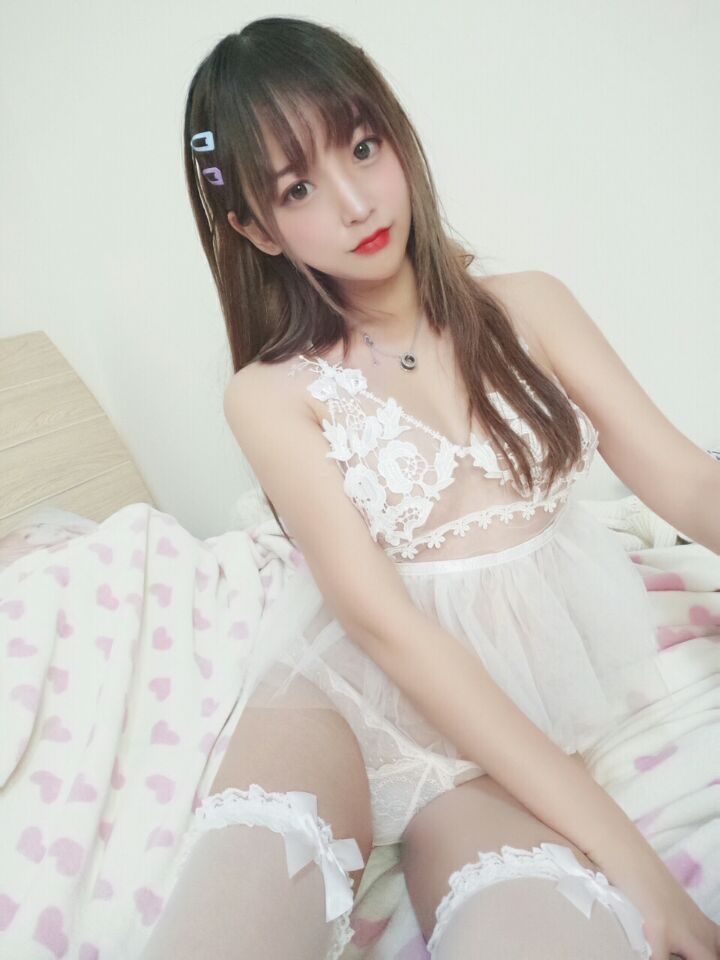 过期米线线喵 NO.006 白纱 [19P-1MB]_第1集