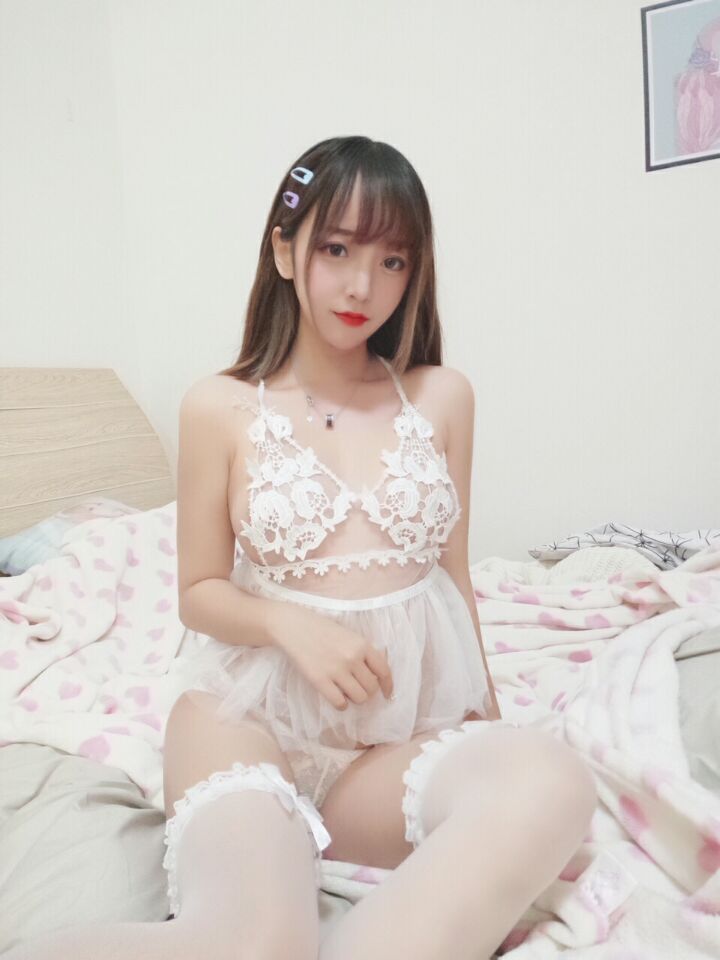 过期米线线喵 NO.006 白纱 [19P-1MB]_第1集