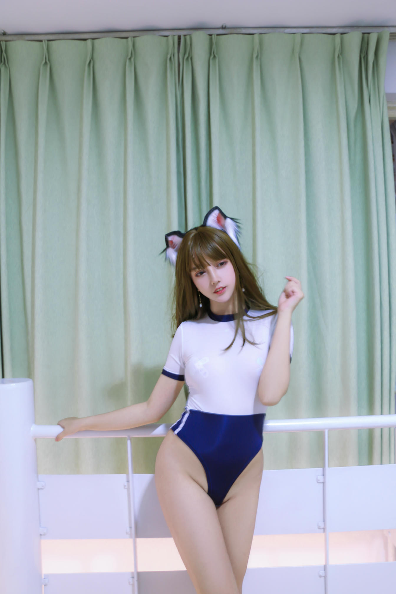 过期米线线喵 NO.061 体操服 [16P-79MB]_第1集