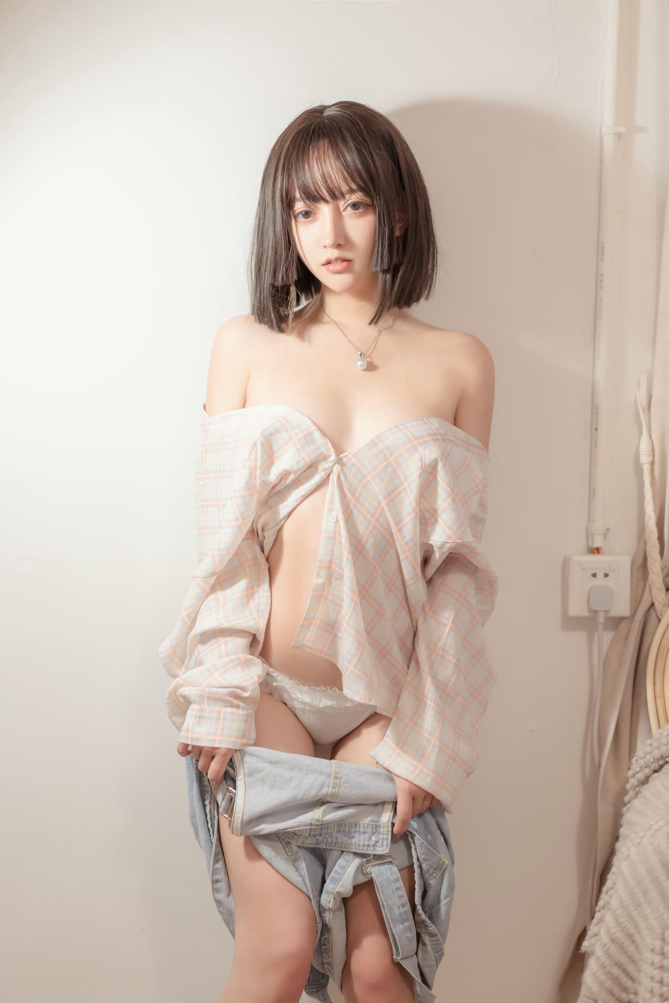 过期米线线喵 NO.062 背带裤 [29P-47MB]_第1集