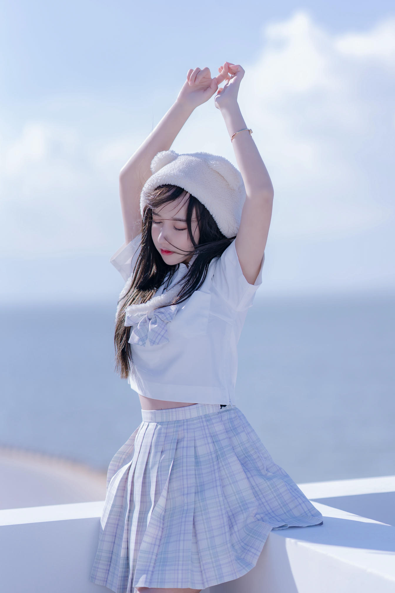 过期米线线喵 NO.070 天台JK [58P-86MB]_第1集