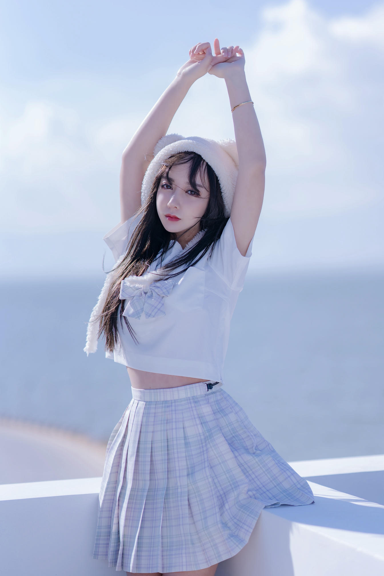 过期米线线喵 NO.070 天台JK [58P-86MB]_第1集