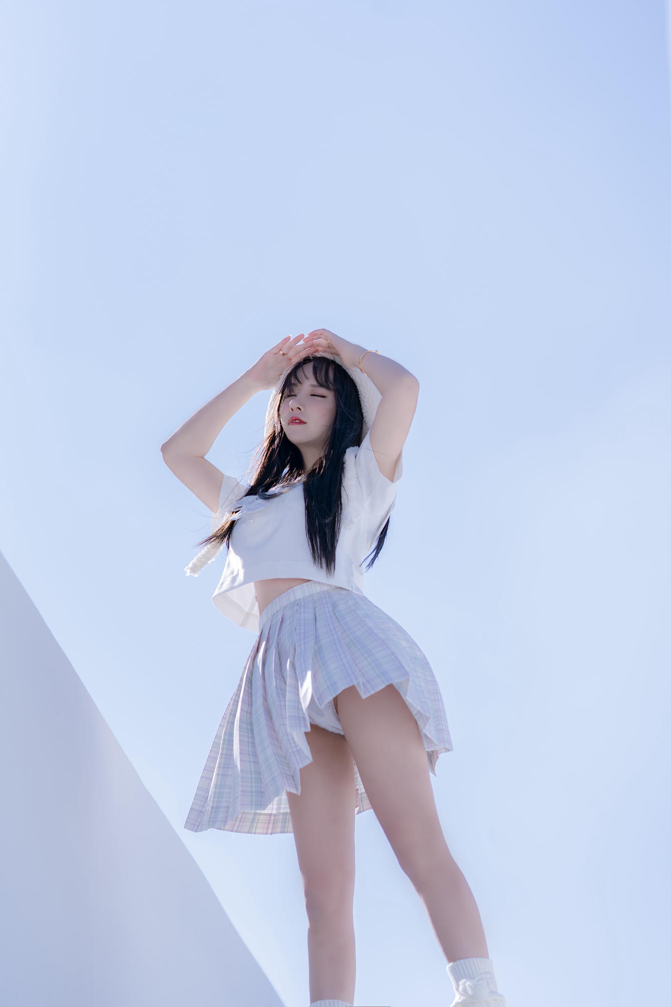 过期米线线喵 NO.070 天台JK [58P-86MB]_第1集